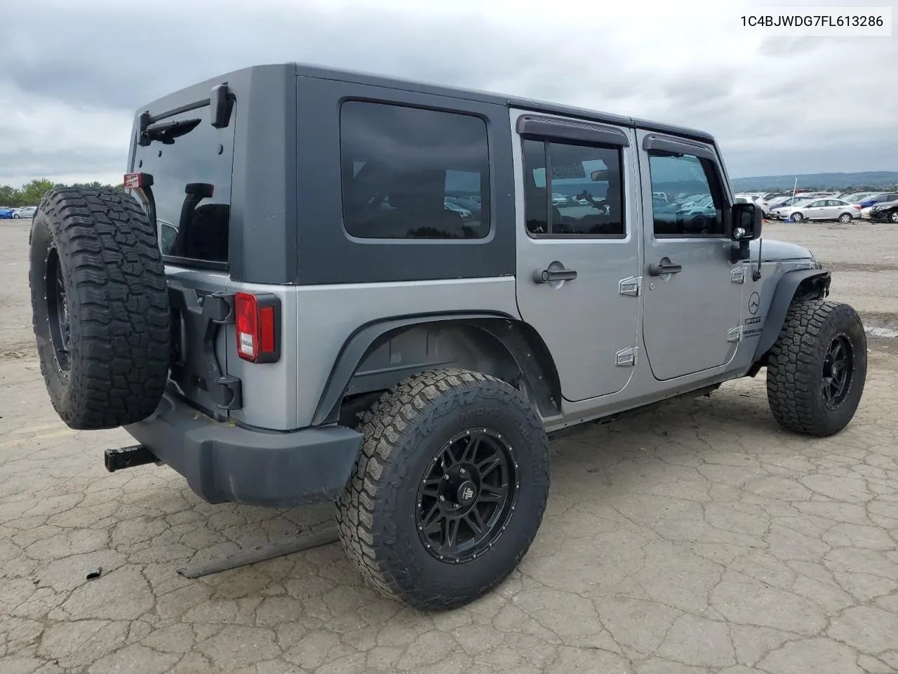 1C4BJWDG7FL613286 2015 Jeep Wrangler Unlimited Sport