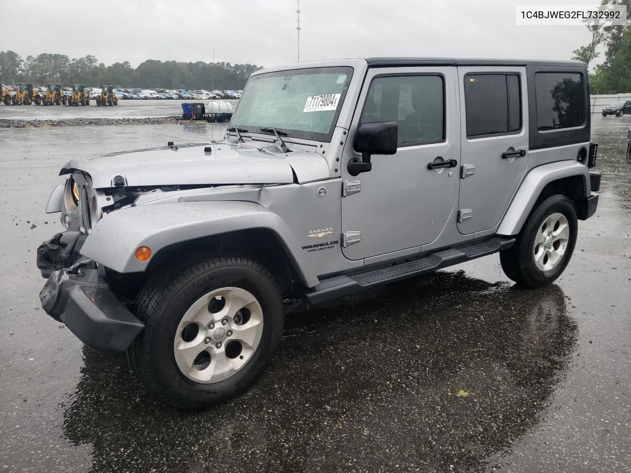 1C4BJWEG2FL732992 2015 Jeep Wrangler Unlimited Sahara