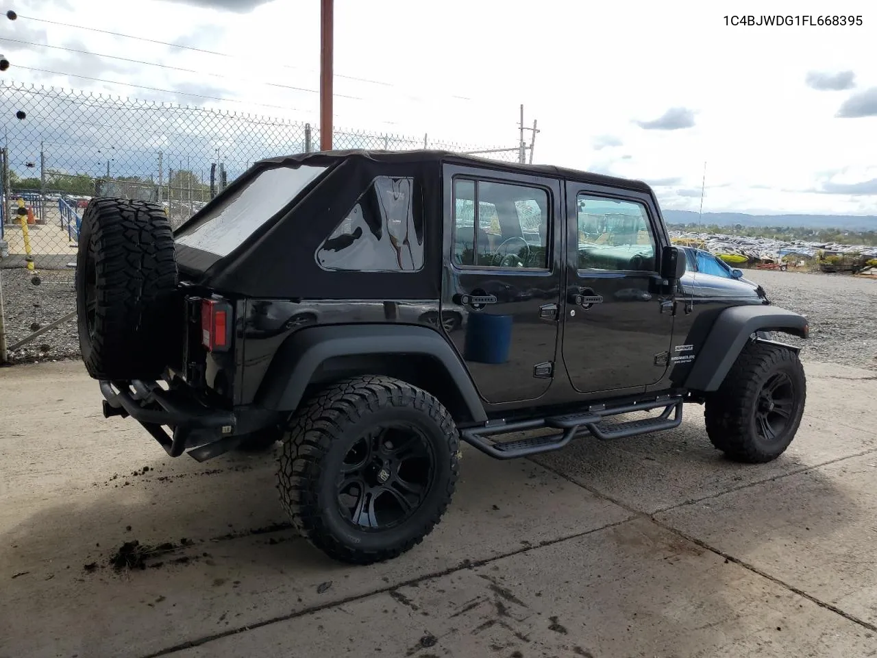 2015 Jeep Wrangler Unlimited Sport VIN: 1C4BJWDG1FL668395 Lot: 73768134