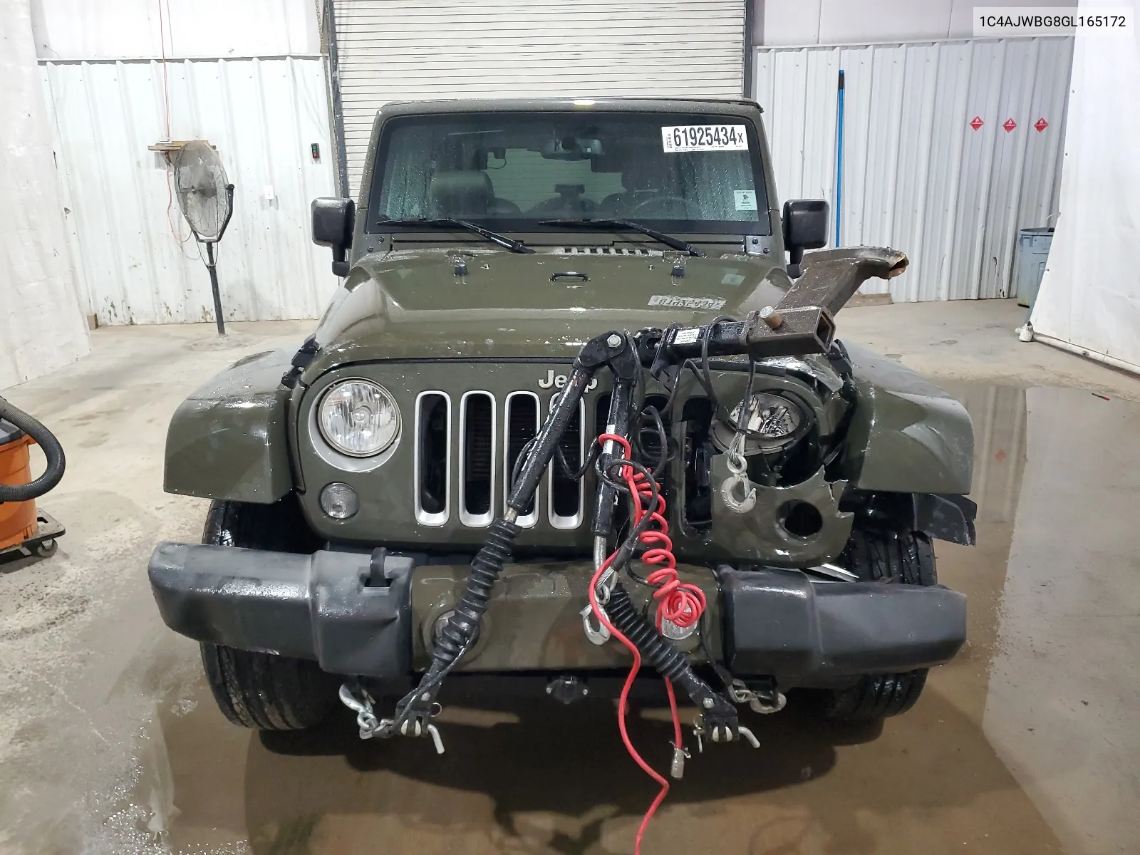 1C4AJWBG8GL165172 2016 Jeep Wrangler Sahara