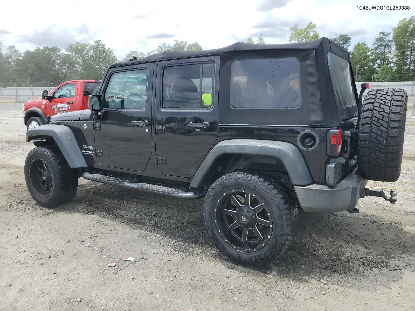 1C4BJWDG1GL269388 2016 Jeep Wrangler Unlimited Sport