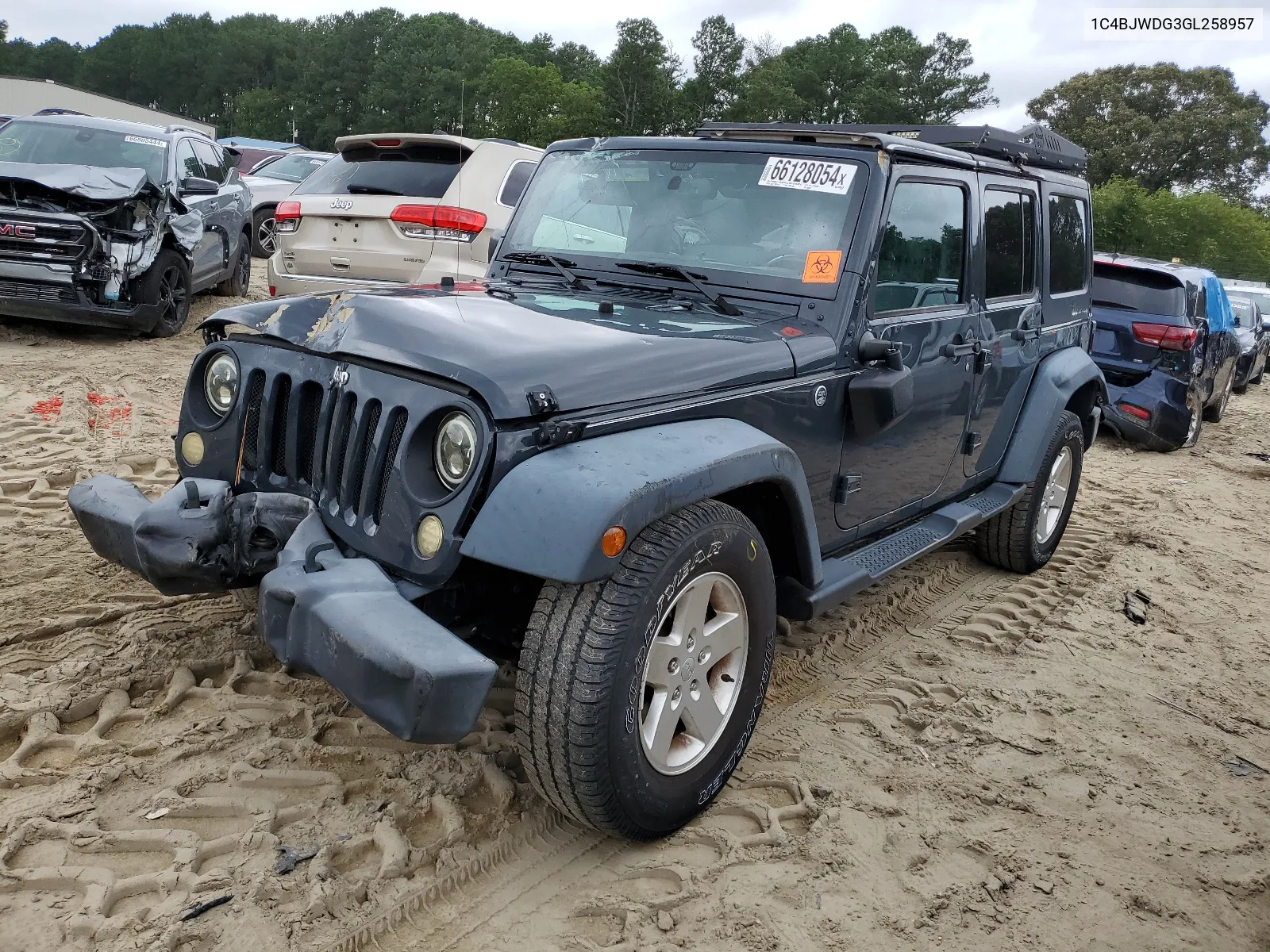 2016 Jeep Wrangler Unlimited Sport VIN: 1C4BJWDG3GL258957 Lot: 66128054