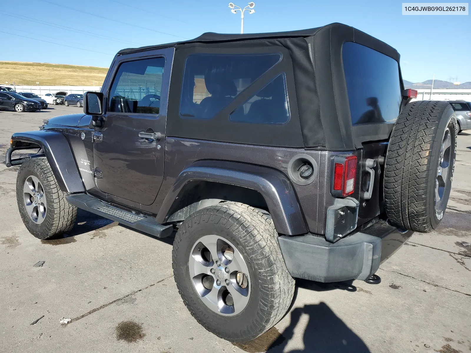 1C4GJWBG9GL262178 2016 Jeep Wrangler Sahara