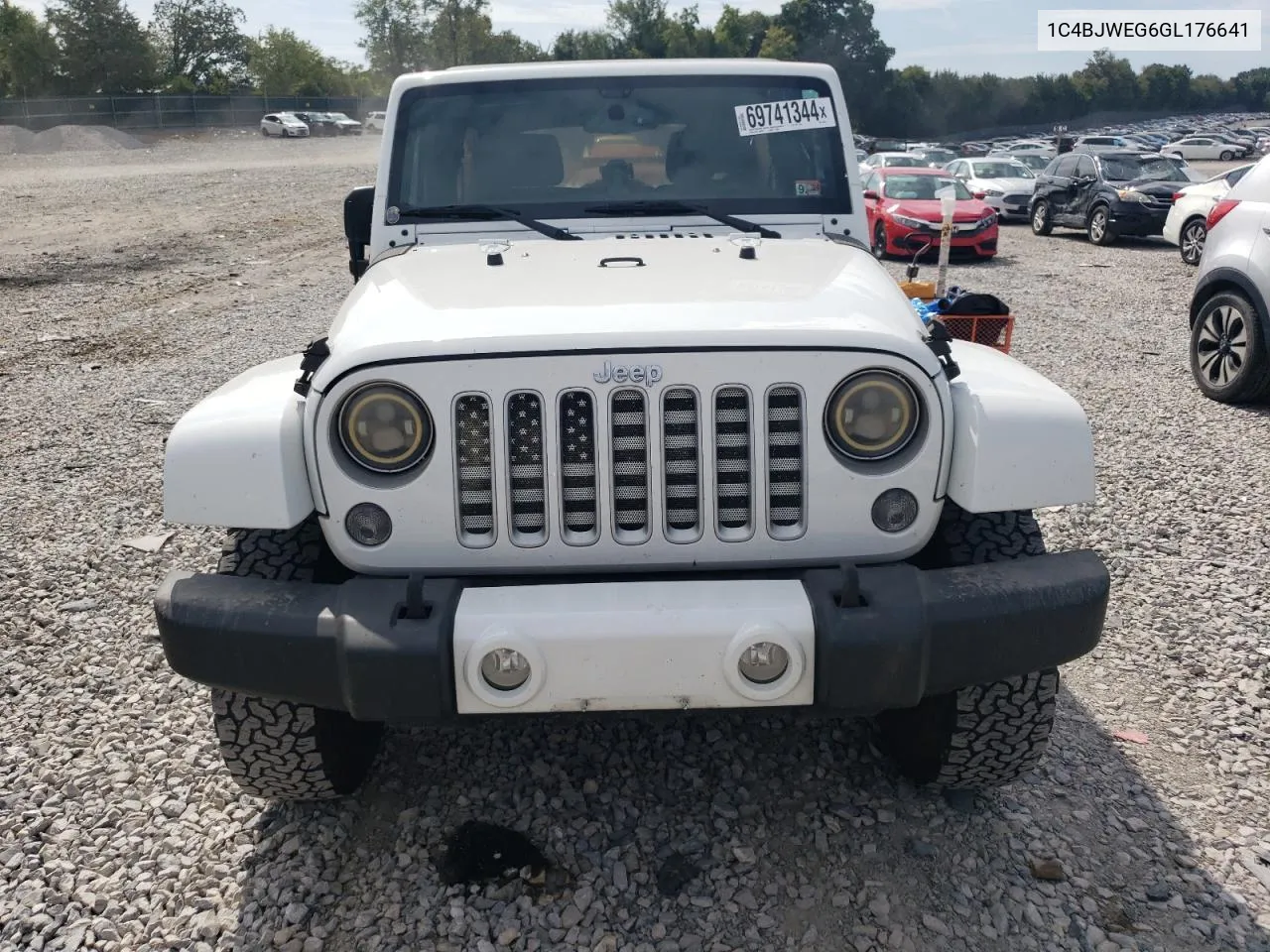 1C4BJWEG6GL176641 2016 Jeep Wrangler Unlimited Sahara