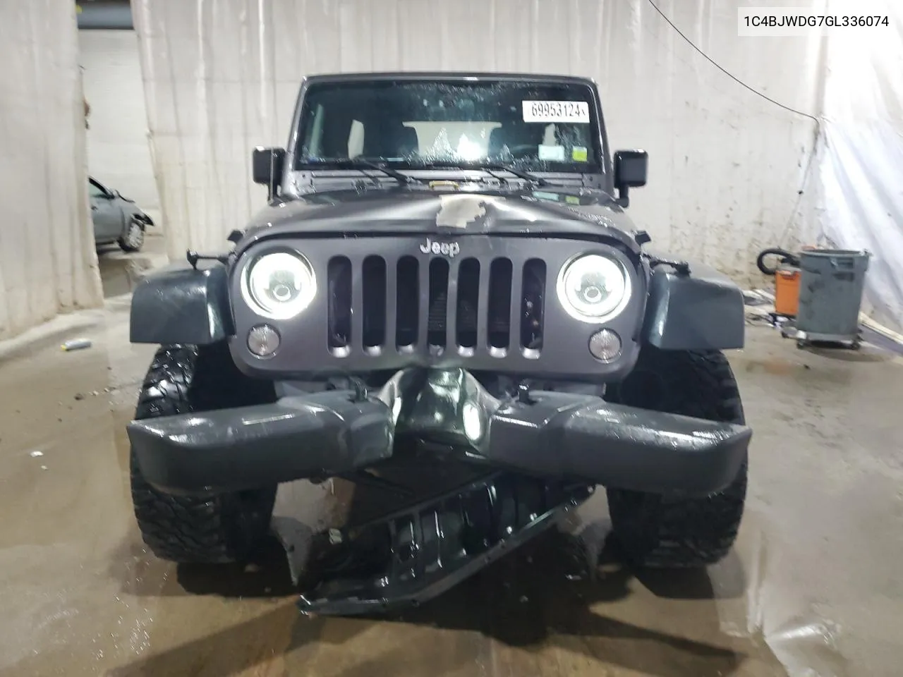 1C4BJWDG7GL336074 2016 Jeep Wrangler Unlimited Sport