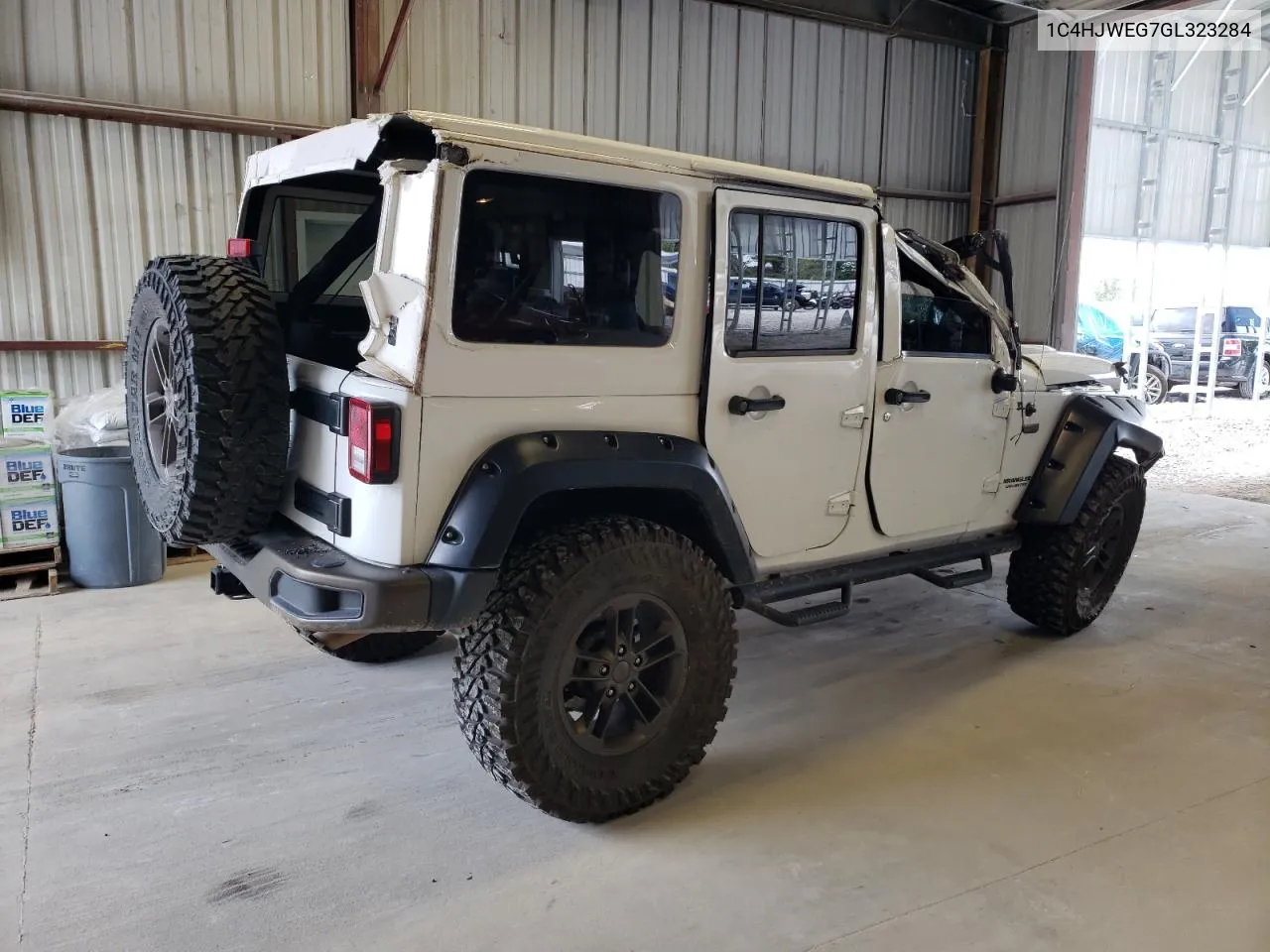 1C4HJWEG7GL323284 2016 Jeep Wrangler Unlimited Sahara