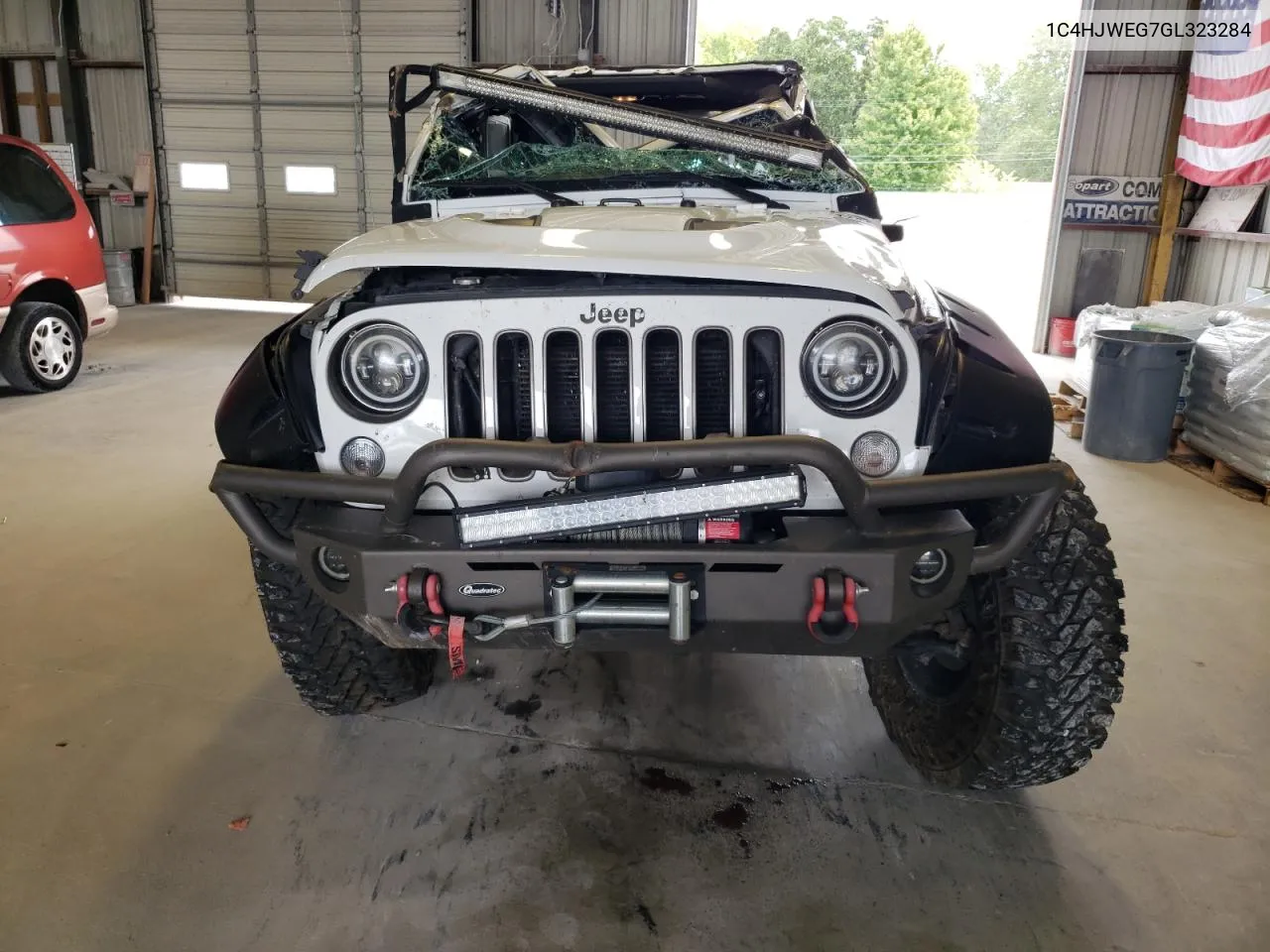 1C4HJWEG7GL323284 2016 Jeep Wrangler Unlimited Sahara