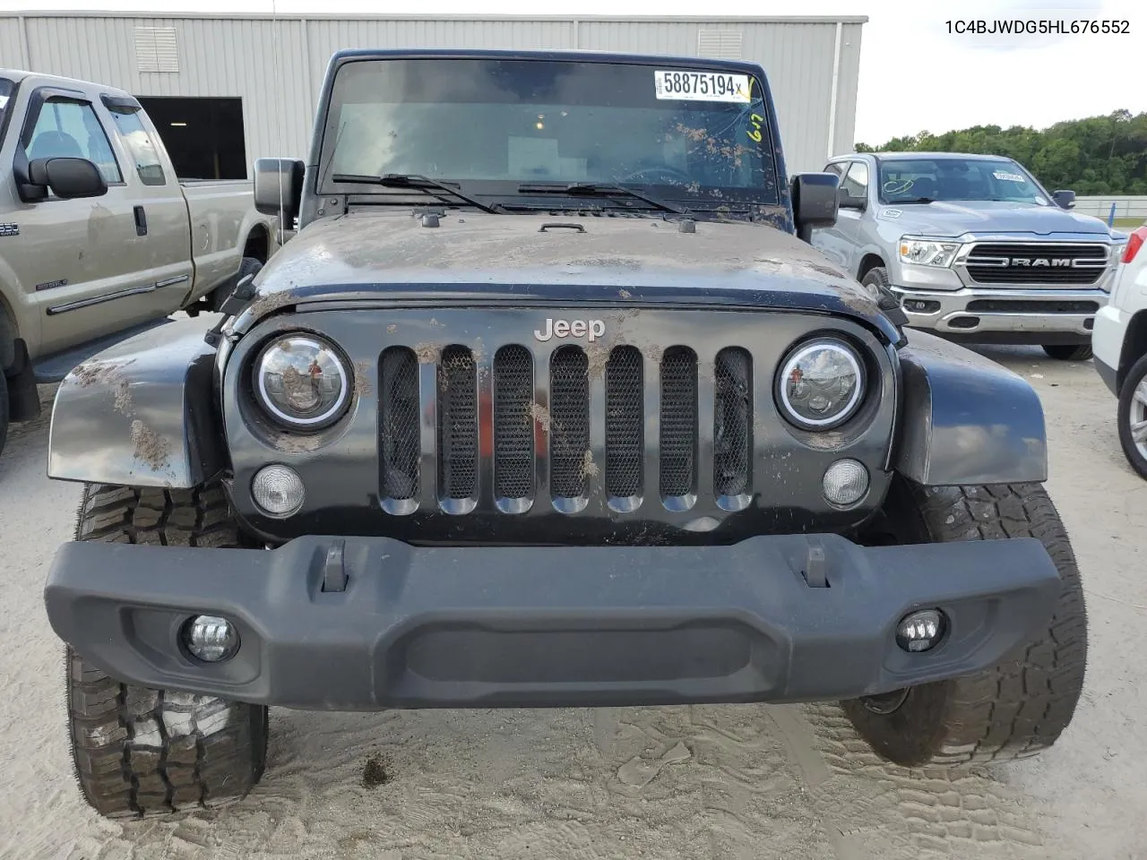 1C4BJWDG5HL676552 2017 Jeep Wrangler Unlimited Sport