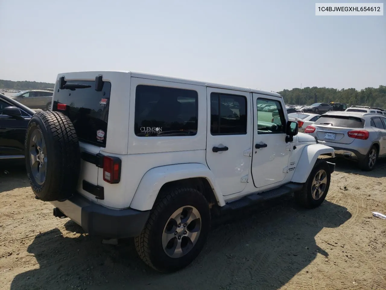 1C4BJWEGXHL654612 2017 Jeep Wrangler Unlimited Sahara