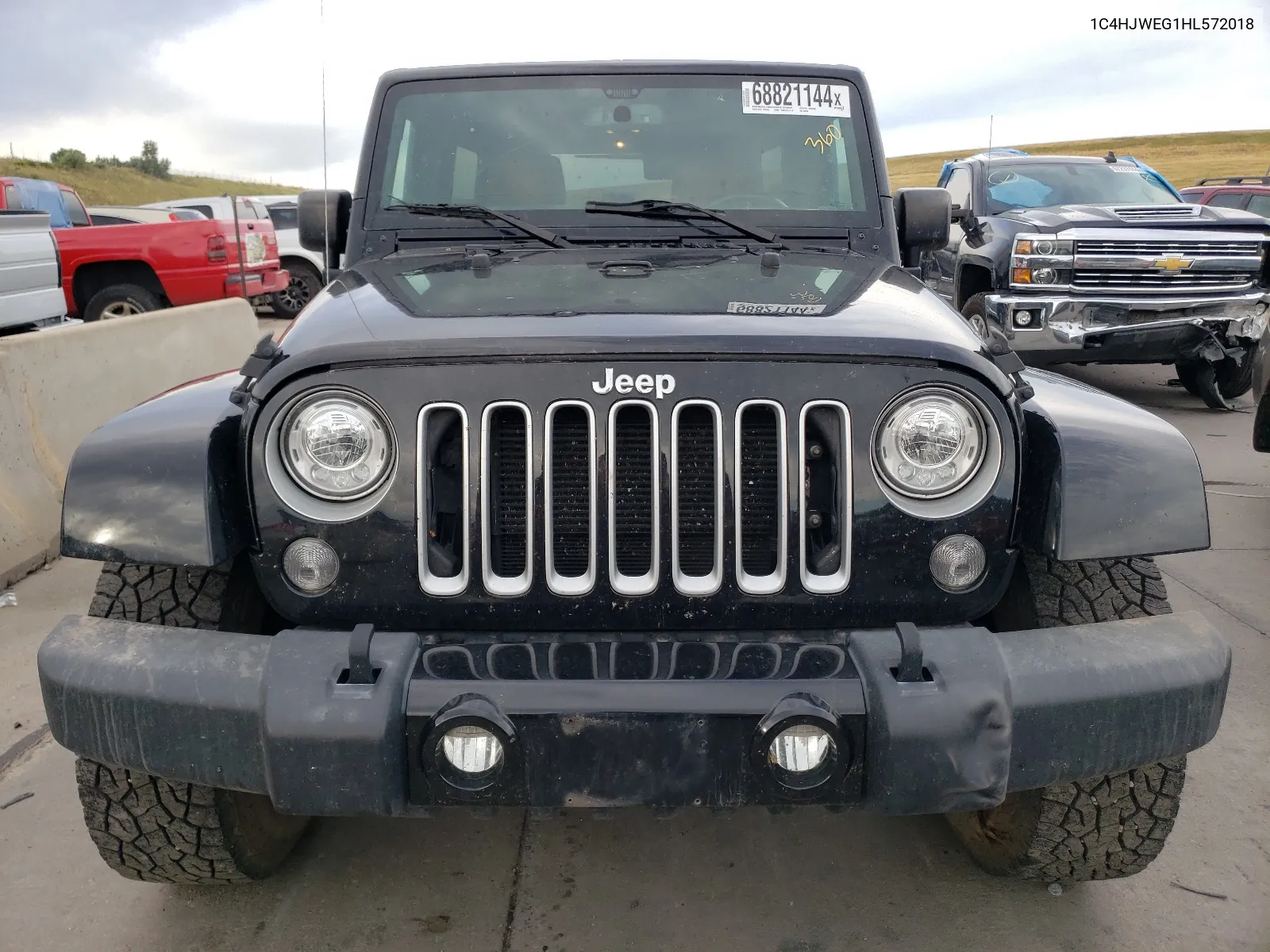 1C4HJWEG1HL572018 2017 Jeep Wrangler Unlimited Sahara