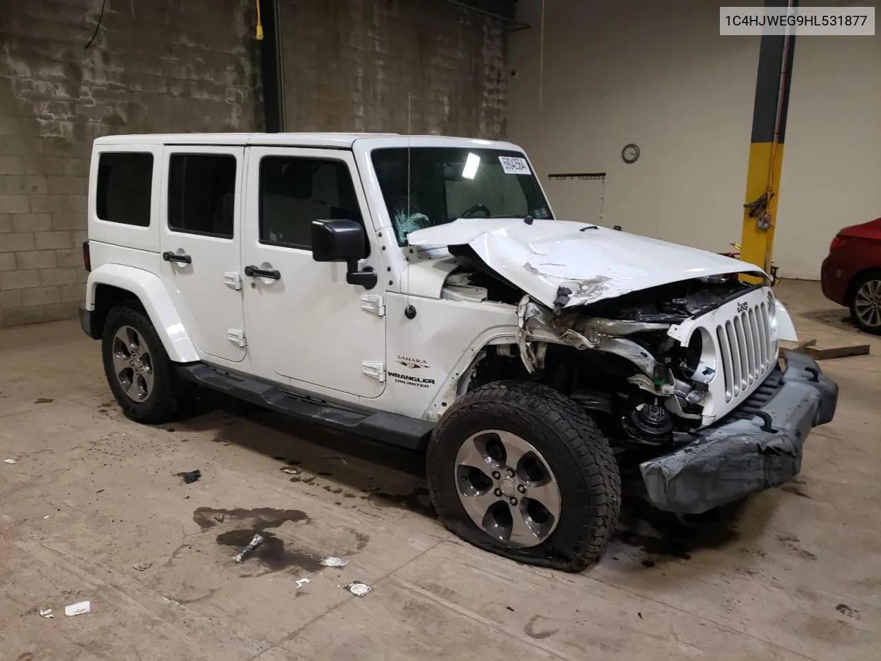 1C4HJWEG9HL531877 2017 Jeep Wrangler Unlimited Sahara