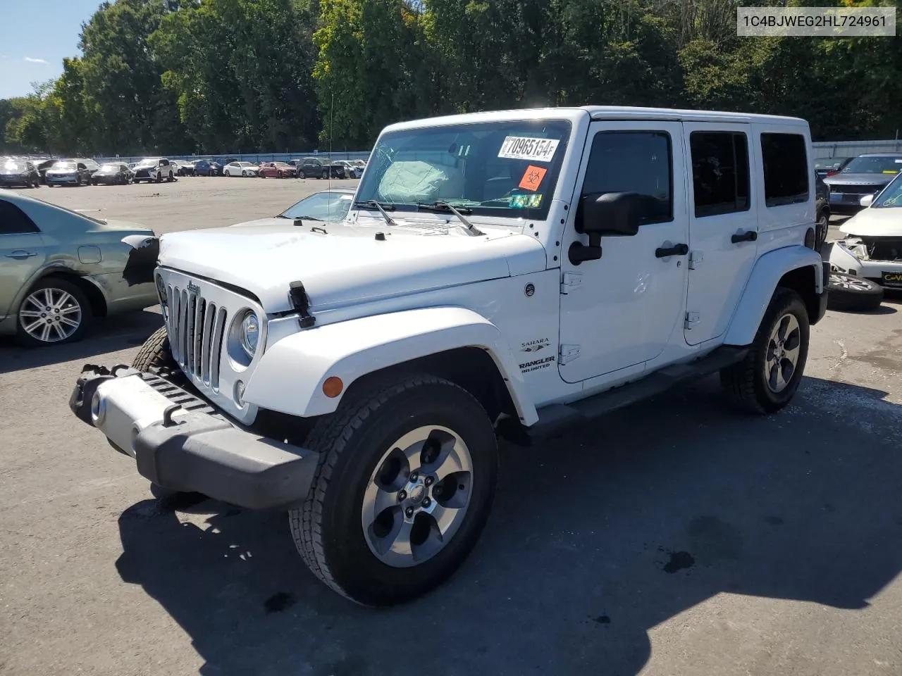 1C4BJWEG2HL724961 2017 Jeep Wrangler Unlimited Sahara