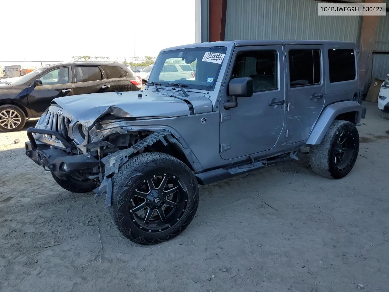 1C4BJWEG9HL530427 2017 Jeep Wrangler Unlimited Sahara