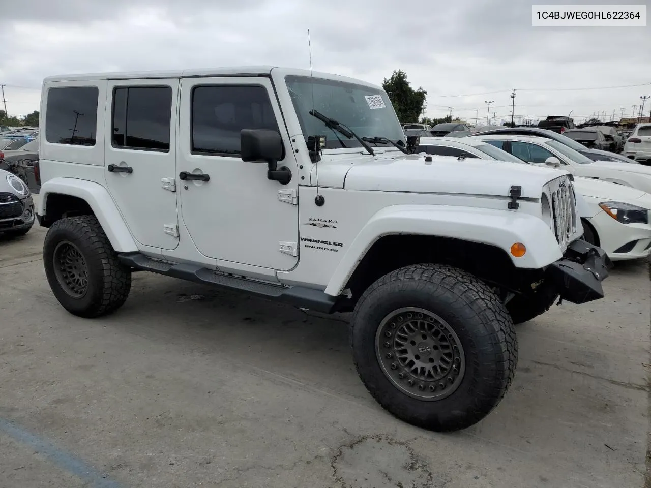 1C4BJWEG0HL622364 2017 Jeep Wrangler Unlimited Sahara