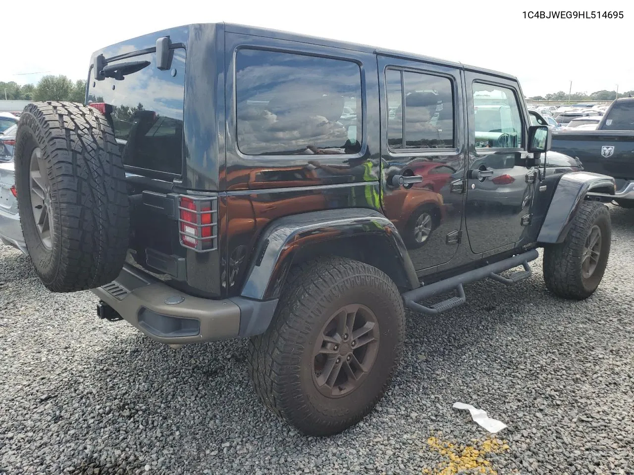 1C4BJWEG9HL514695 2017 Jeep Wrangler Unlimited Sahara