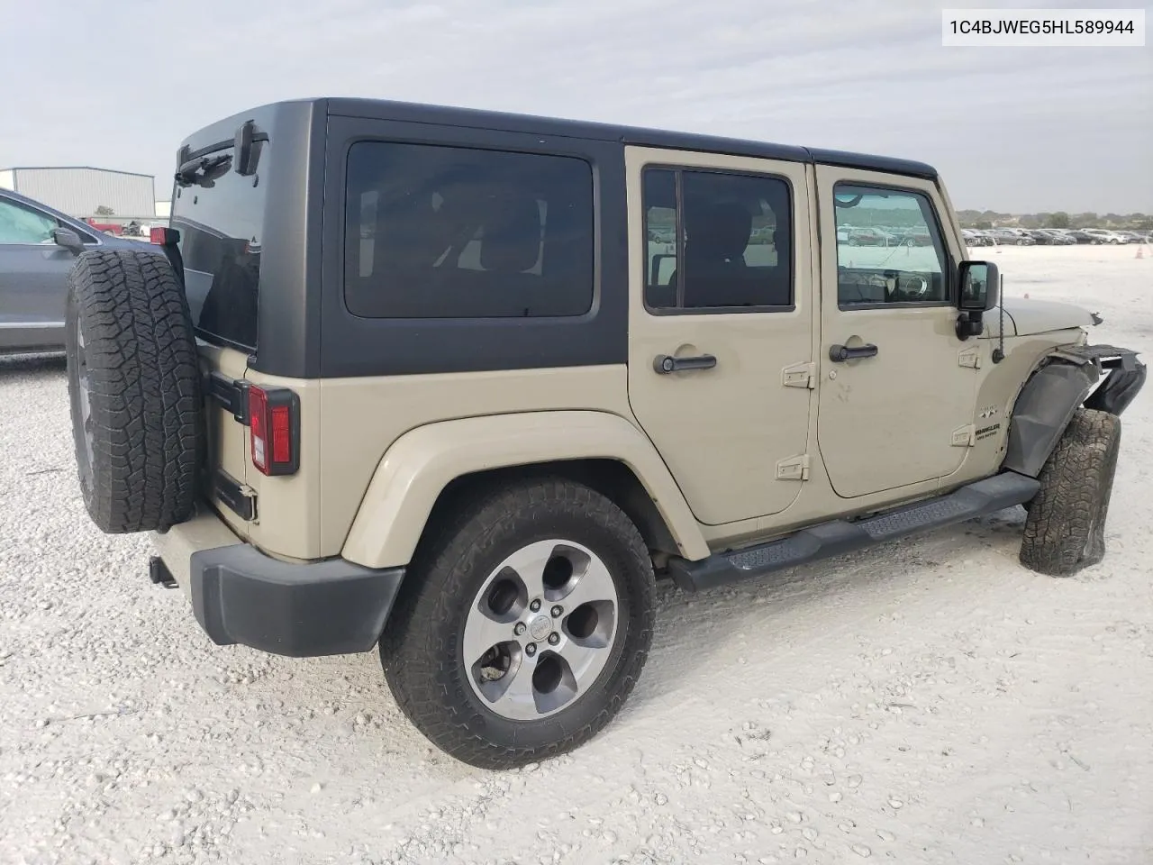 2017 Jeep Wrangler Unlimited Sahara VIN: 1C4BJWEG5HL589944 Lot: 76301814