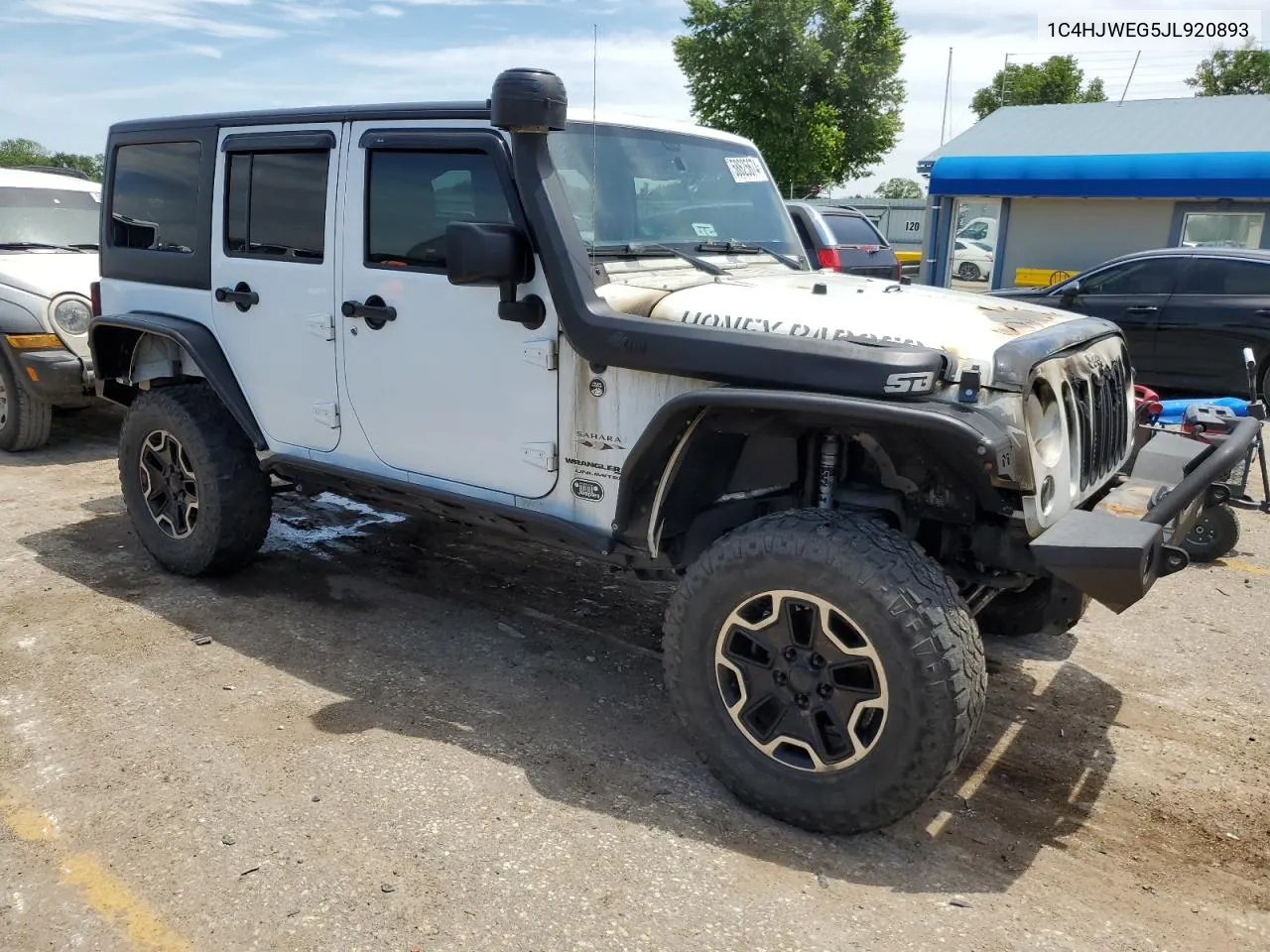 2018 Jeep Wrangler Unlimited Sahara VIN: 1C4HJWEG5JL920893 Lot: 58625674