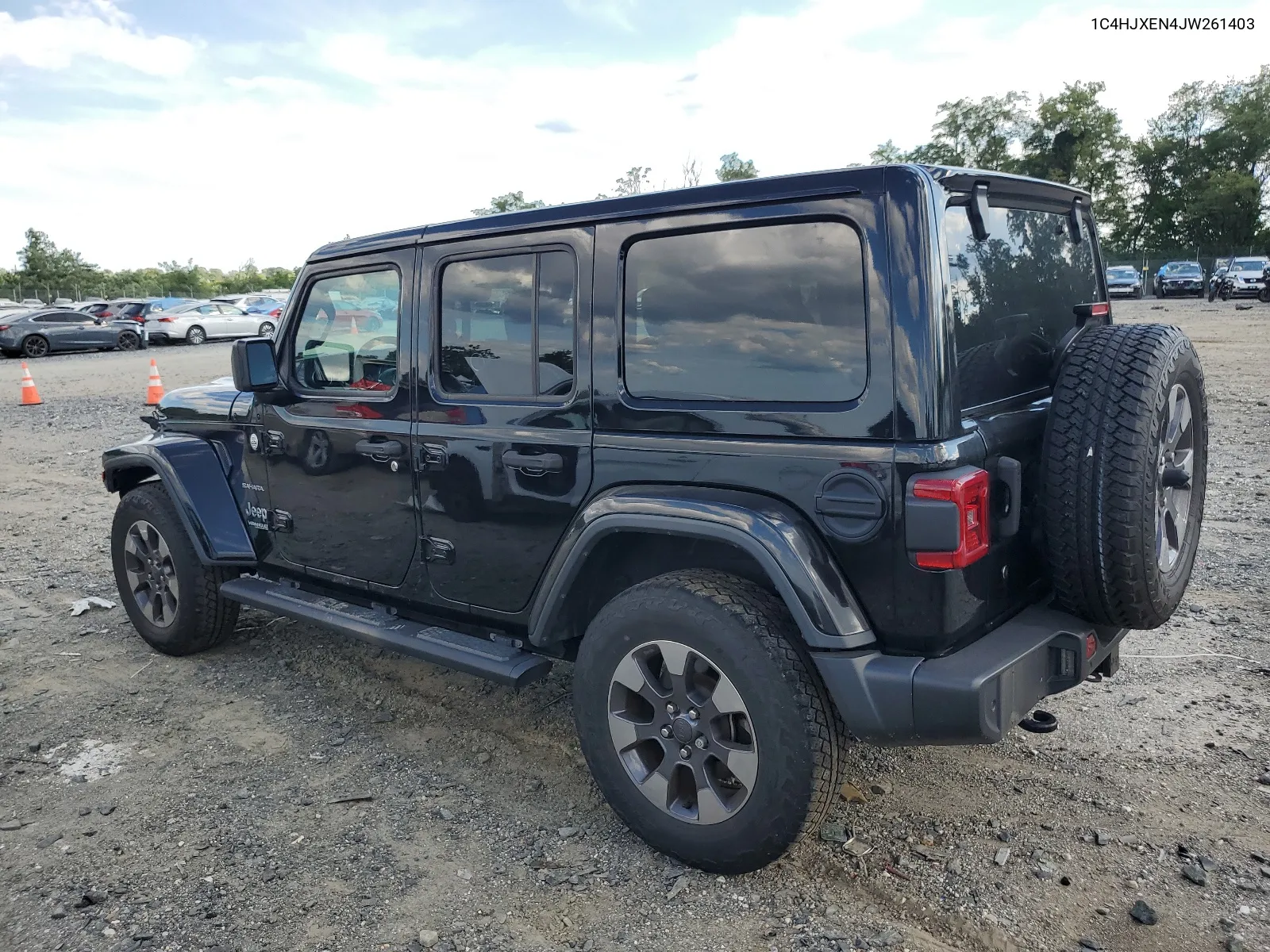 2018 Jeep Wrangler Unlimited Sahara VIN: 1C4HJXEN4JW261403 Lot: 66327984