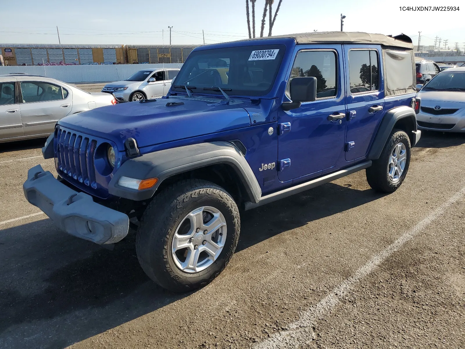 1C4HJXDN7JW225934 2018 Jeep Wrangler Unlimited Sport