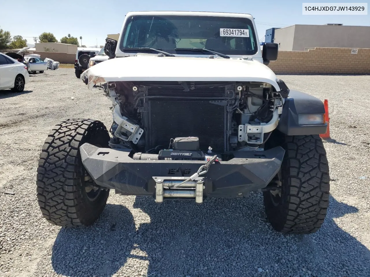 1C4HJXDG7JW143929 2018 Jeep Wrangler Unlimited Sport