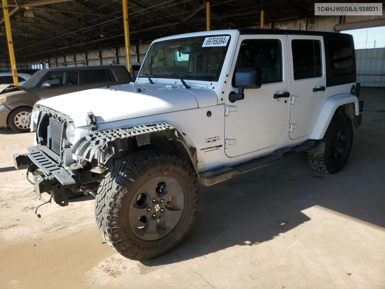 1C4HJWEG8JL938031 2018 Jeep Wrangler Unlimited Sahara