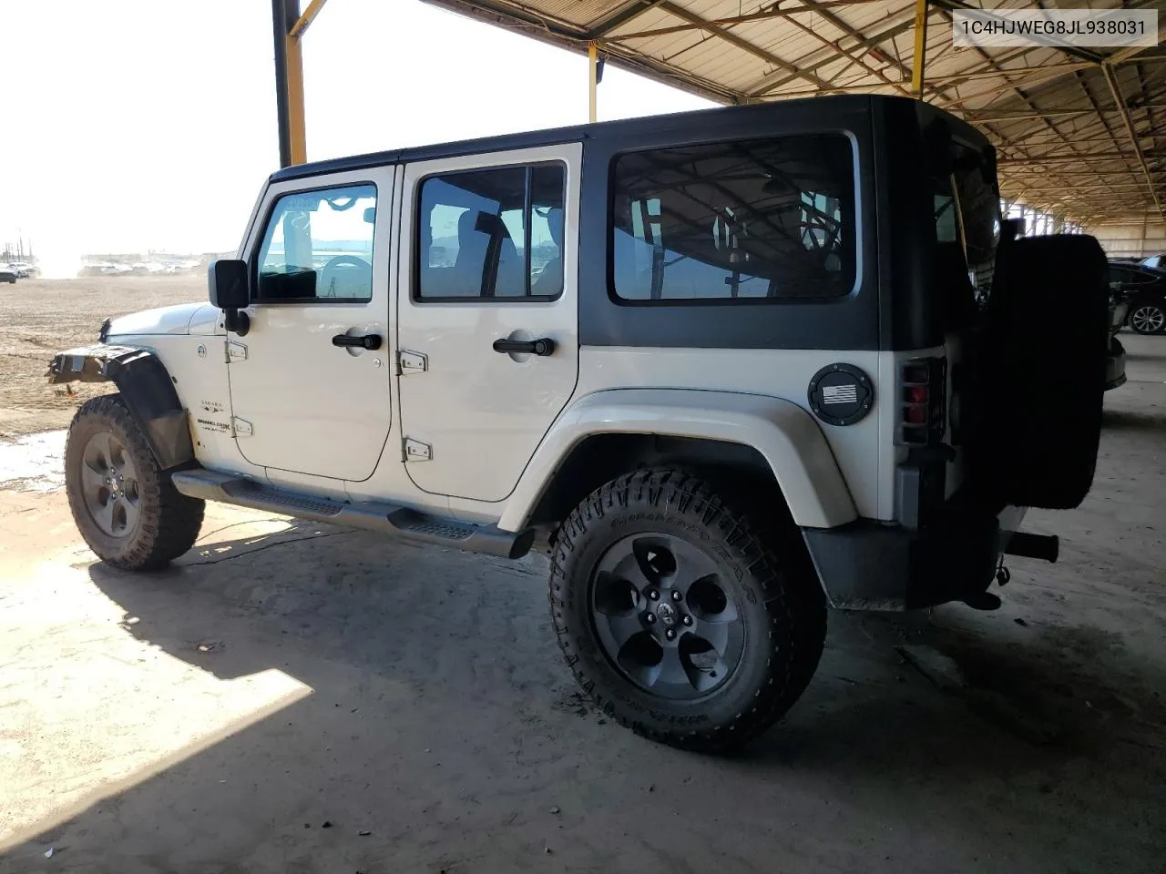 1C4HJWEG8JL938031 2018 Jeep Wrangler Unlimited Sahara