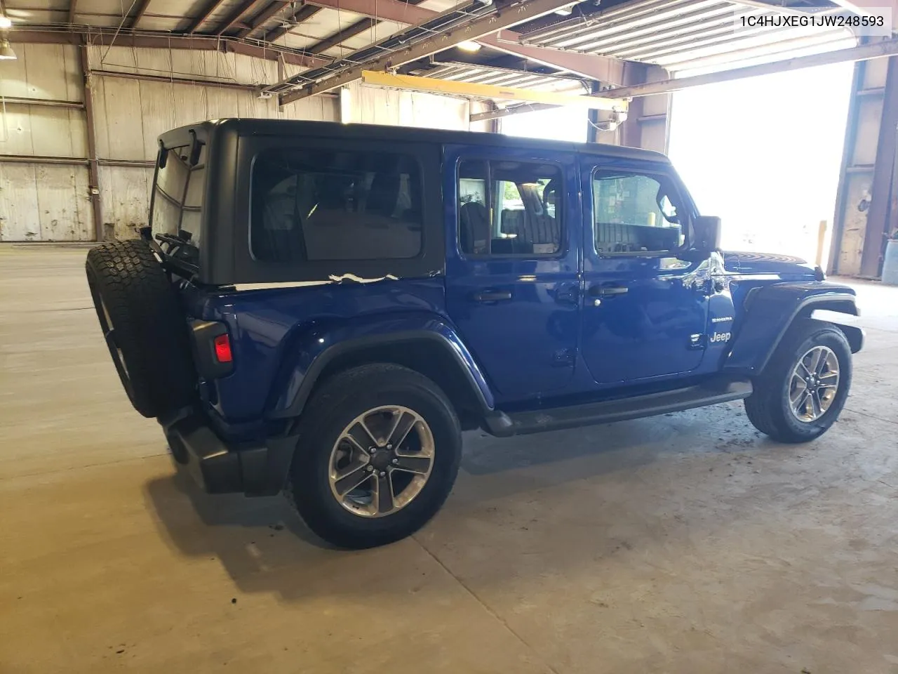 1C4HJXEG1JW248593 2018 Jeep Wrangler Unlimited Sahara