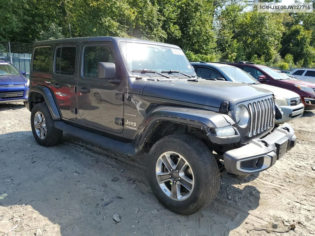 1C4HJXEG0JW127716 2018 Jeep Wrangler Unlimited Sahara