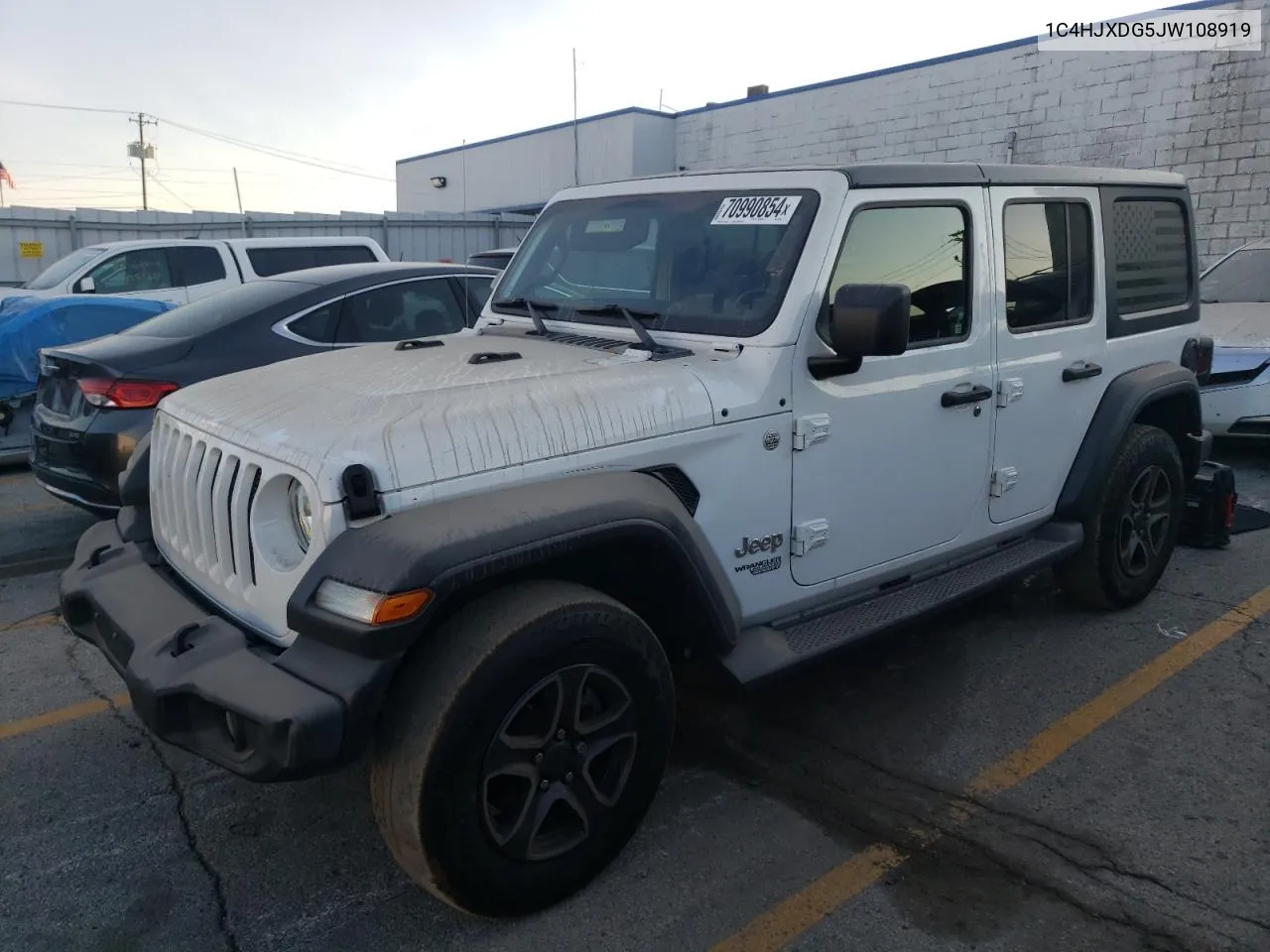 1C4HJXDG5JW108919 2018 Jeep Wrangler Unlimited Sport