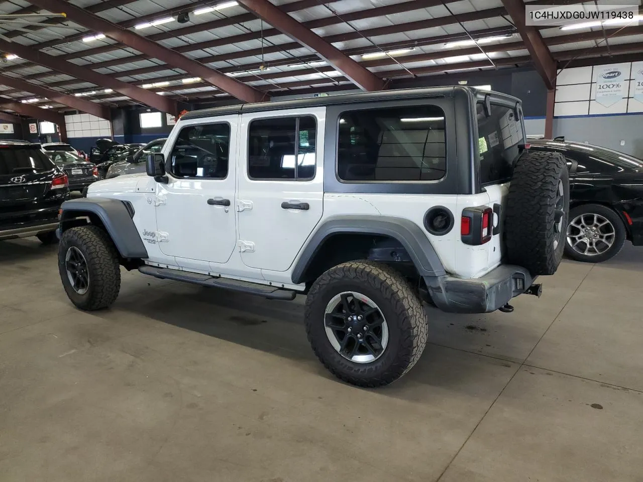 1C4HJXDG0JW119438 2018 Jeep Wrangler Unlimited Sport