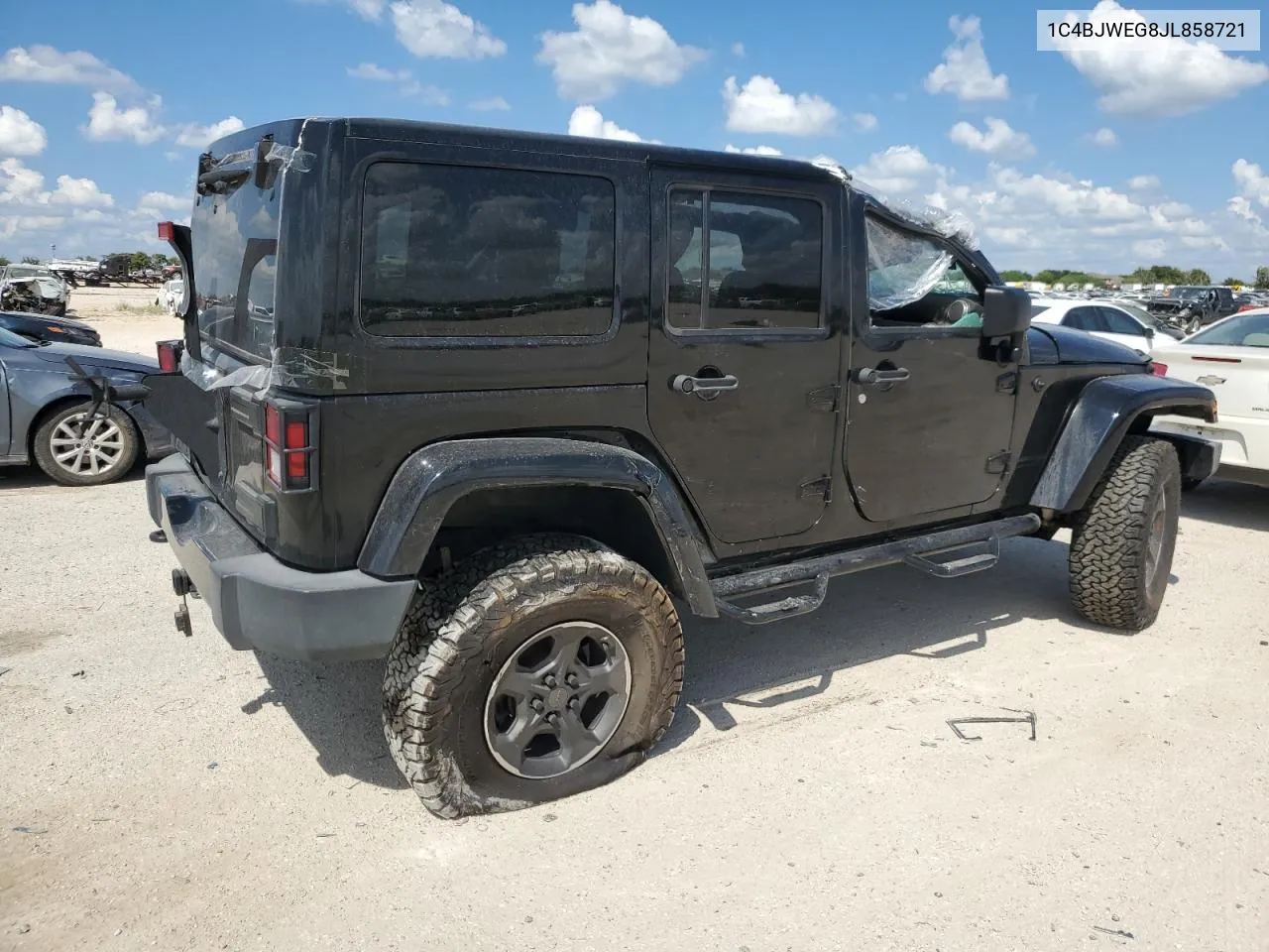 1C4BJWEG8JL858721 2018 Jeep Wrangler Unlimited Sahara