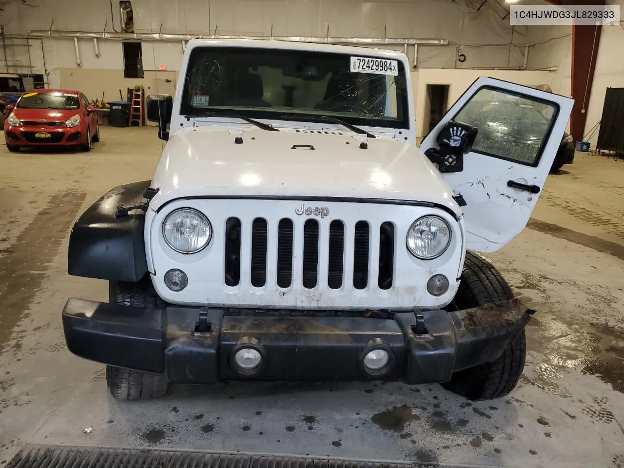 1C4HJWDG3JL829333 2018 Jeep Wrangler Unlimited Sport