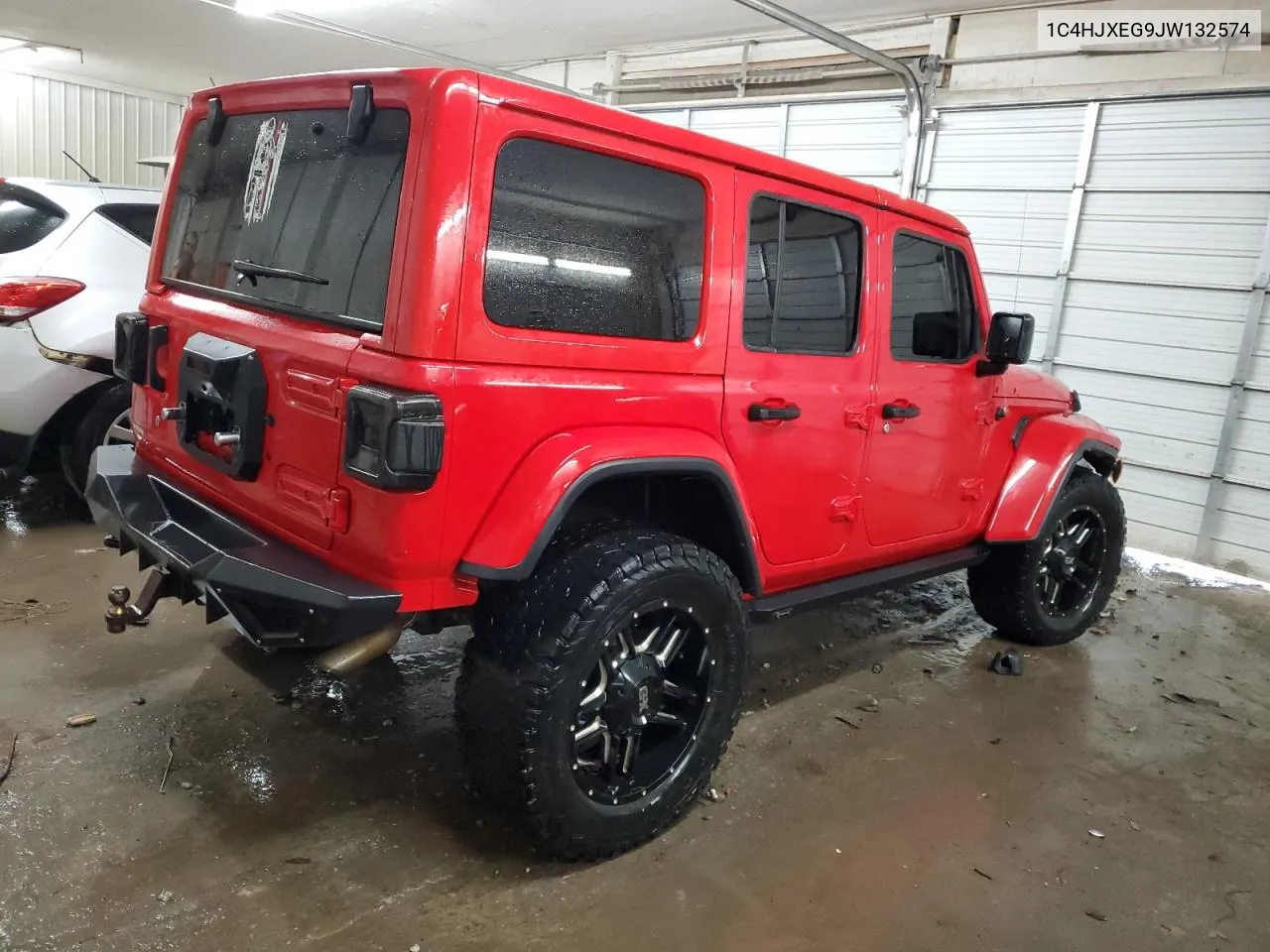 1C4HJXEG9JW132574 2018 Jeep Wrangler Unlimited Sahara