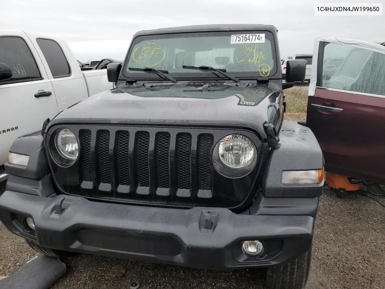 2018 Jeep Wrangler Unlimited Sport VIN: 1C4HJXDN4JW199650 Lot: 75164774