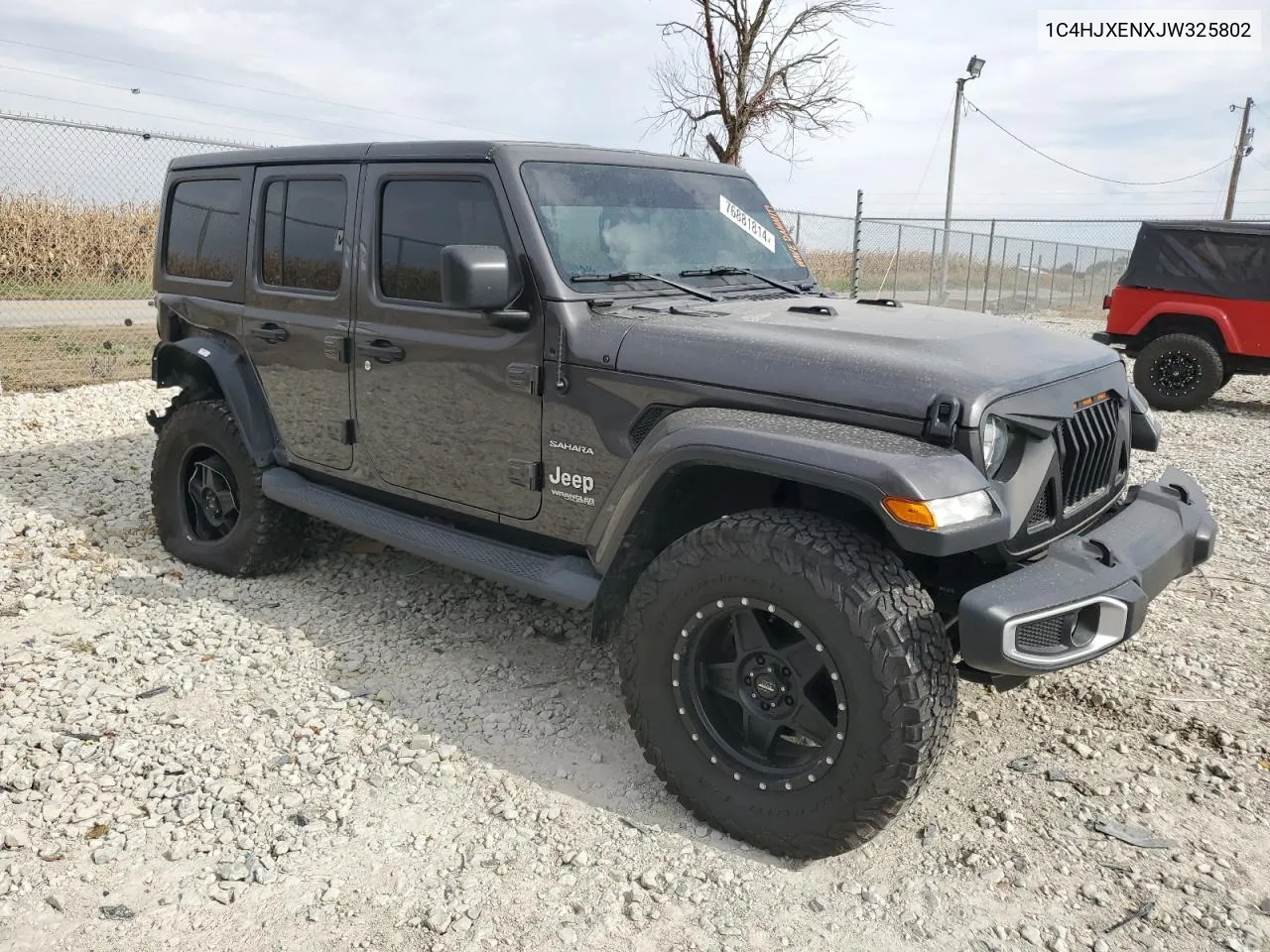 1C4HJXENXJW325802 2018 Jeep Wrangler Unlimited Sahara