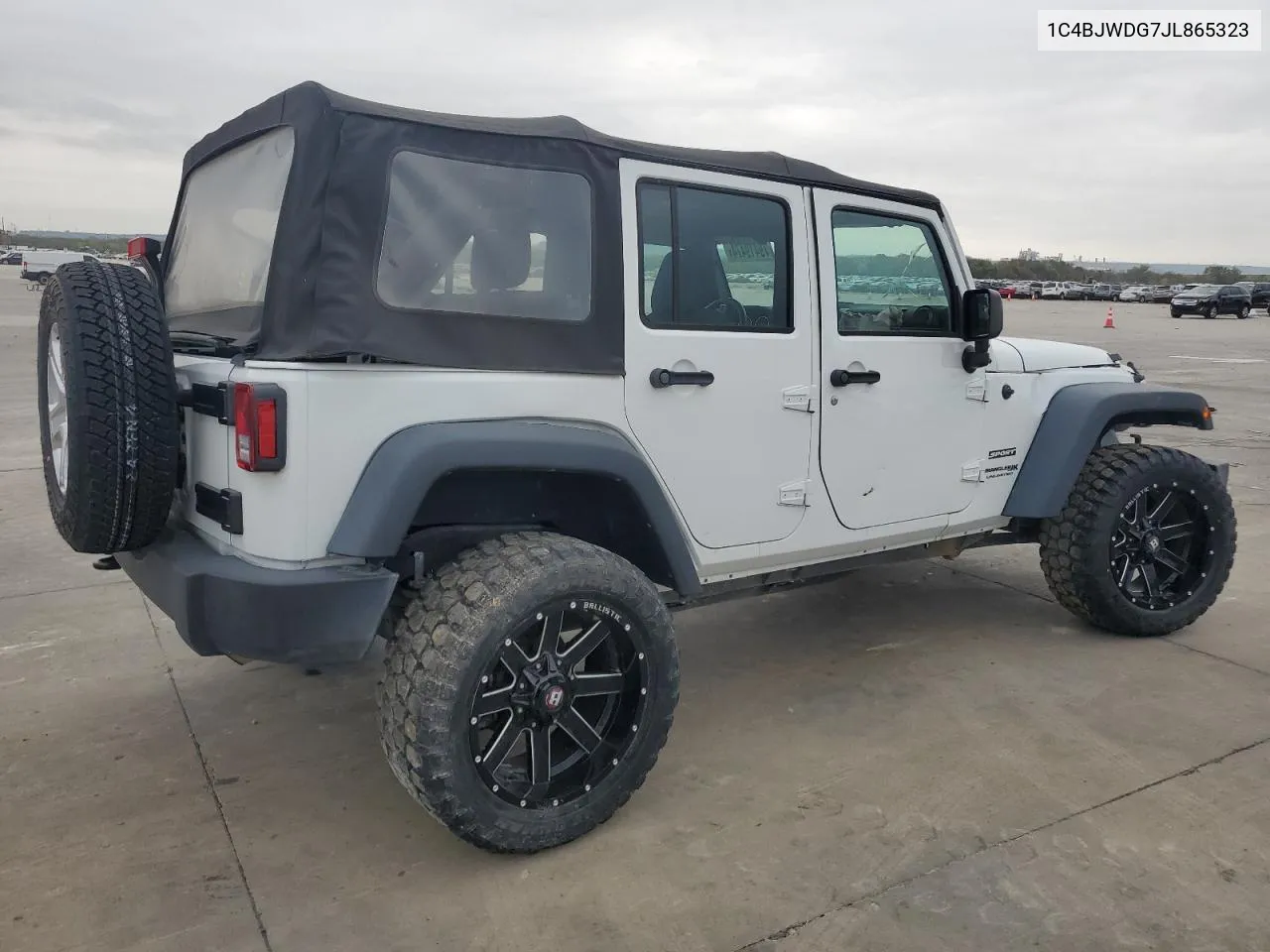 2018 Jeep Wrangler Unlimited Sport VIN: 1C4BJWDG7JL865323 Lot: 79419474