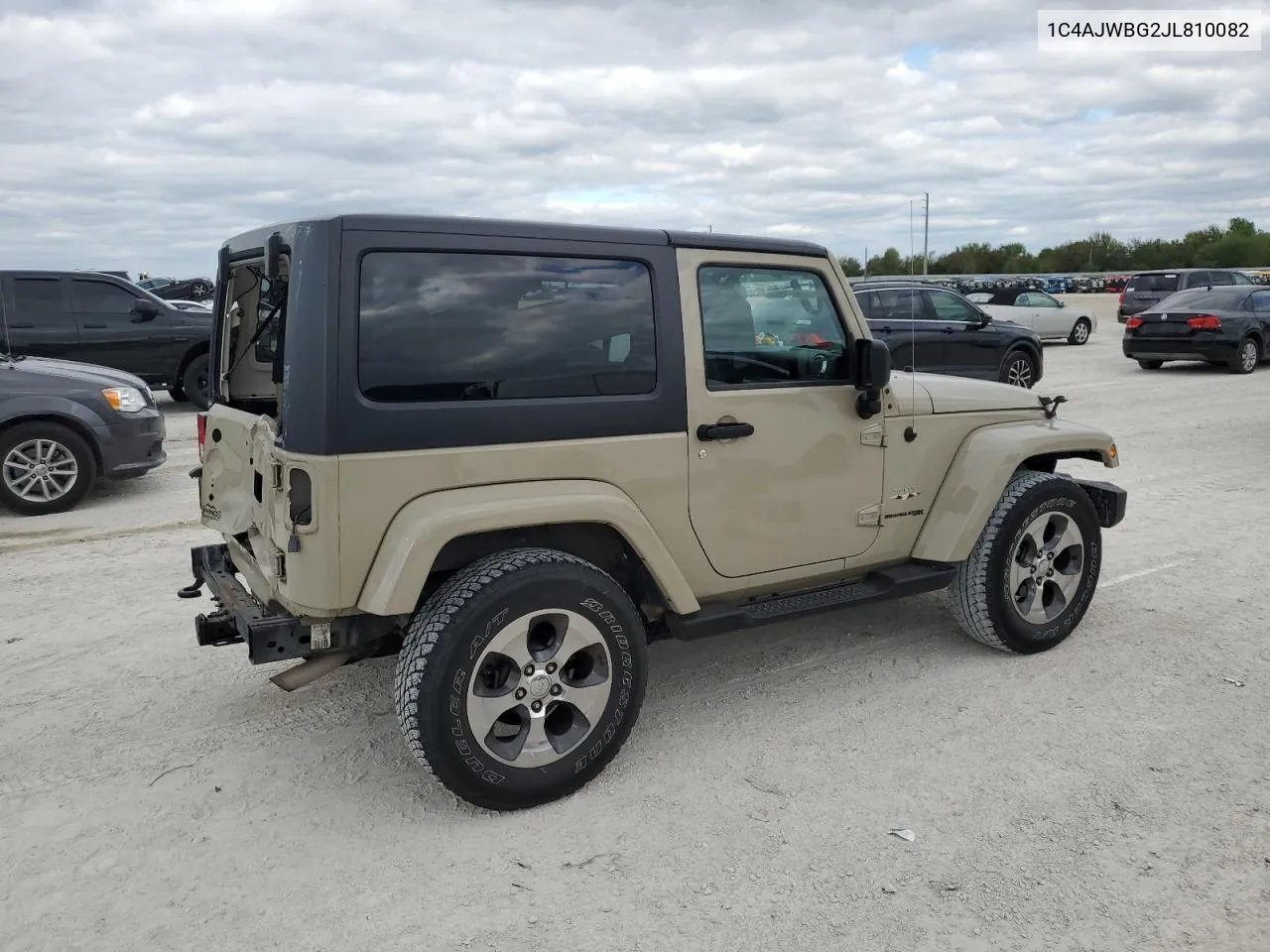 2018 Jeep Wrangler Sahara VIN: 1C4AJWBG2JL810082 Lot: 81231224