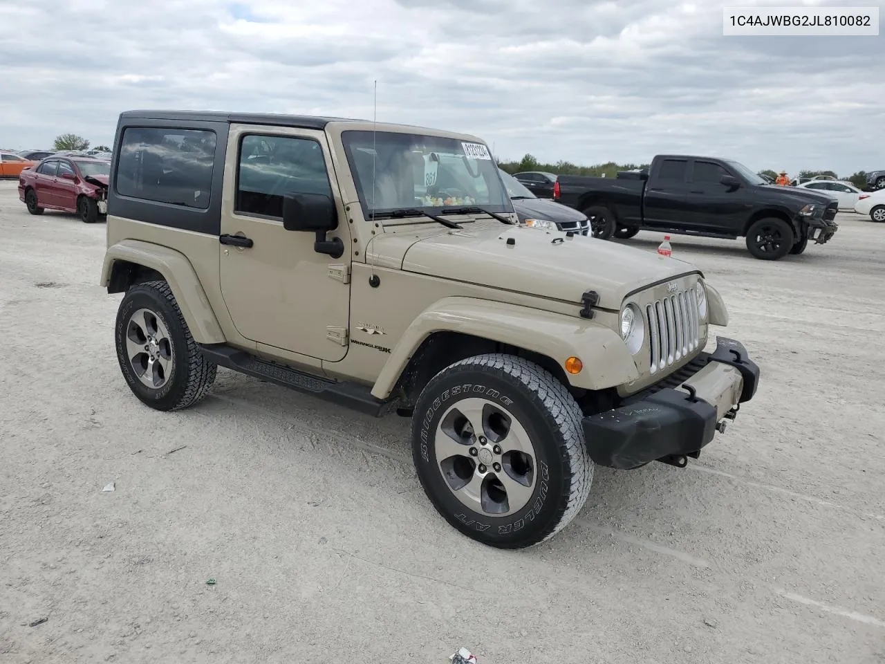 2018 Jeep Wrangler Sahara VIN: 1C4AJWBG2JL810082 Lot: 81231224