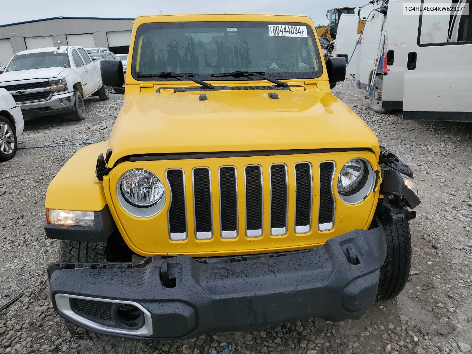 1C4HJXEG4KW623071 2019 Jeep Wrangler Unlimited Sahara