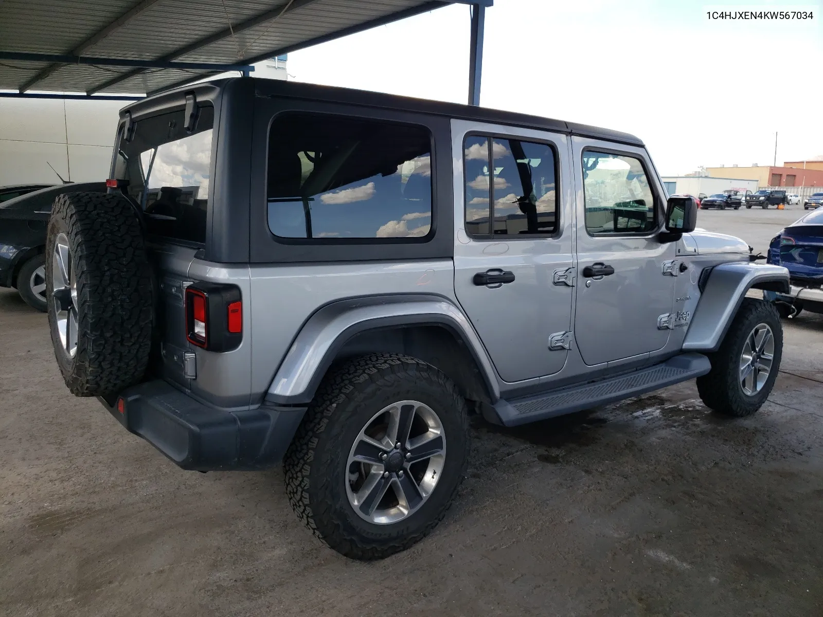 1C4HJXEN4KW567034 2019 Jeep Wrangler Unlimited Sahara