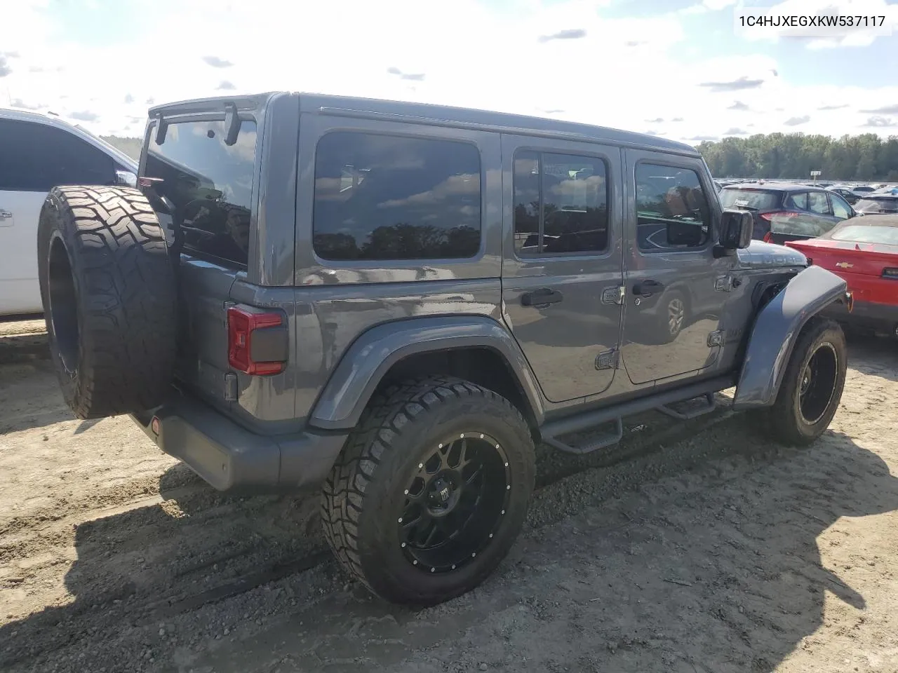 2019 Jeep Wrangler Unlimited Sahara VIN: 1C4HJXEGXKW537117 Lot: 72555854