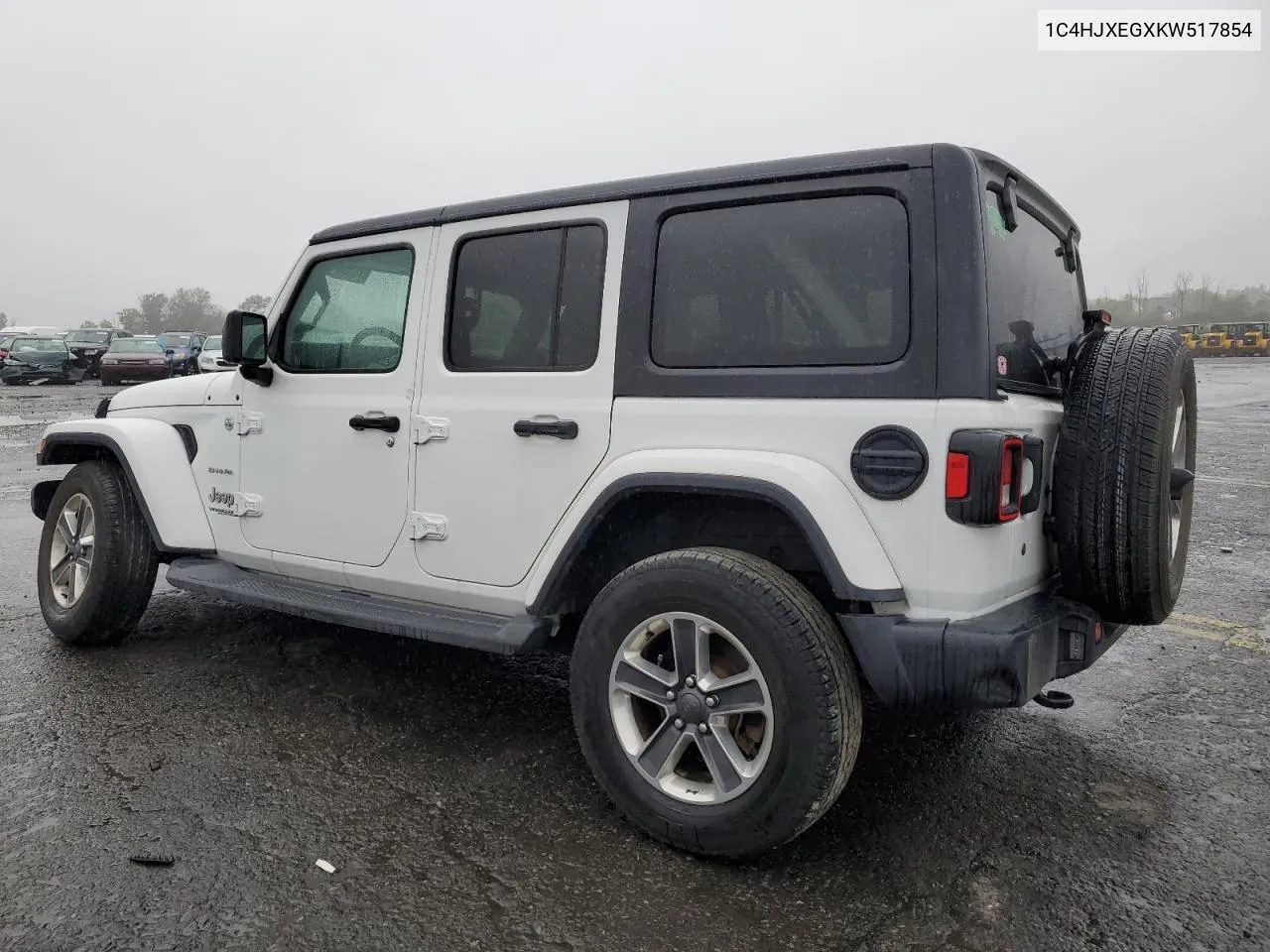 1C4HJXEGXKW517854 2019 Jeep Wrangler Unlimited Sahara