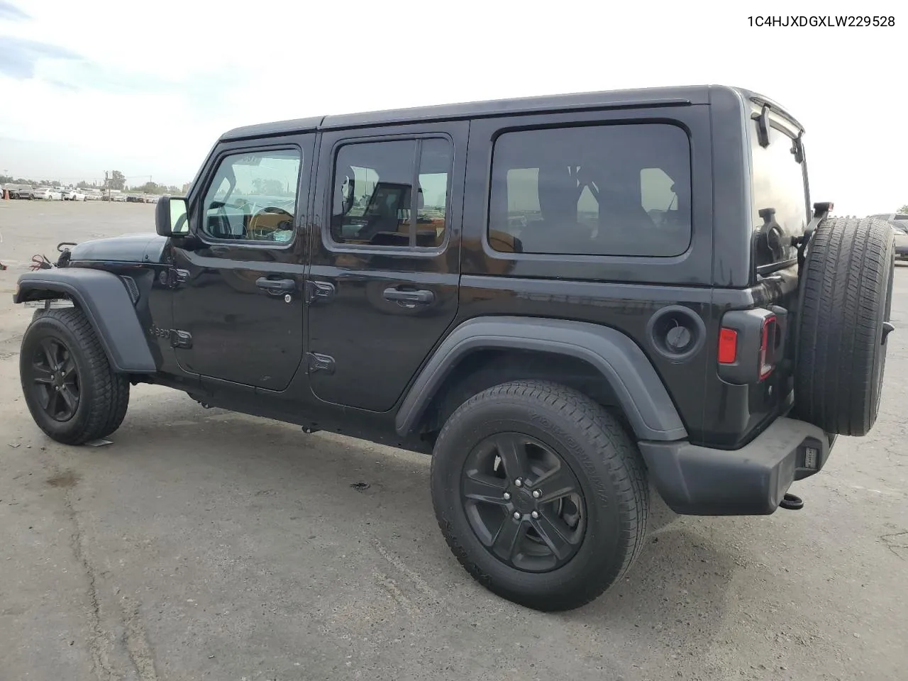 2020 Jeep Wrangler Unlimited Sport VIN: 1C4HJXDGXLW229528 Lot: 75549544