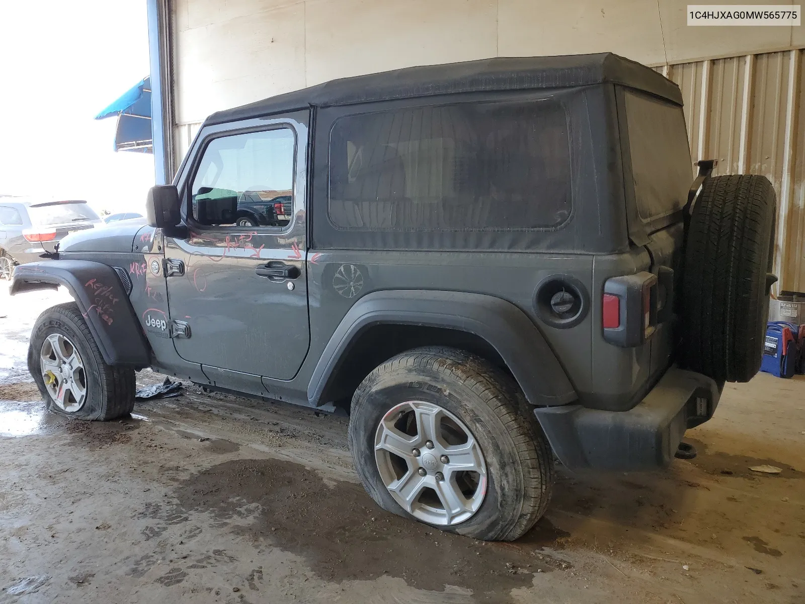 1C4HJXAG0MW565775 2021 Jeep Wrangler Sport