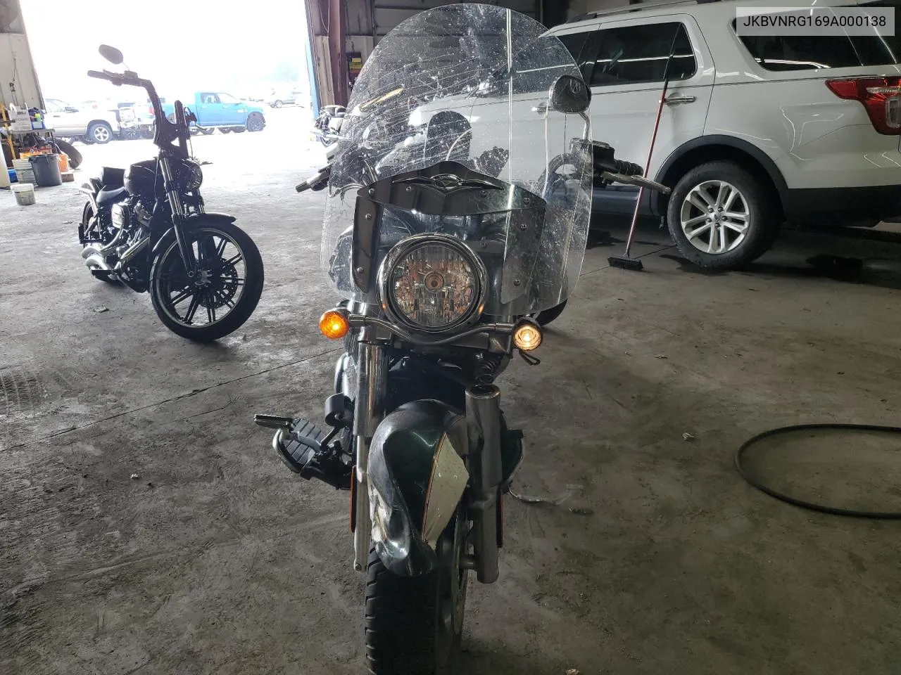 2009 Kawasaki Vn1700 G VIN: JKBVNRG169A000138 Lot: 64214004