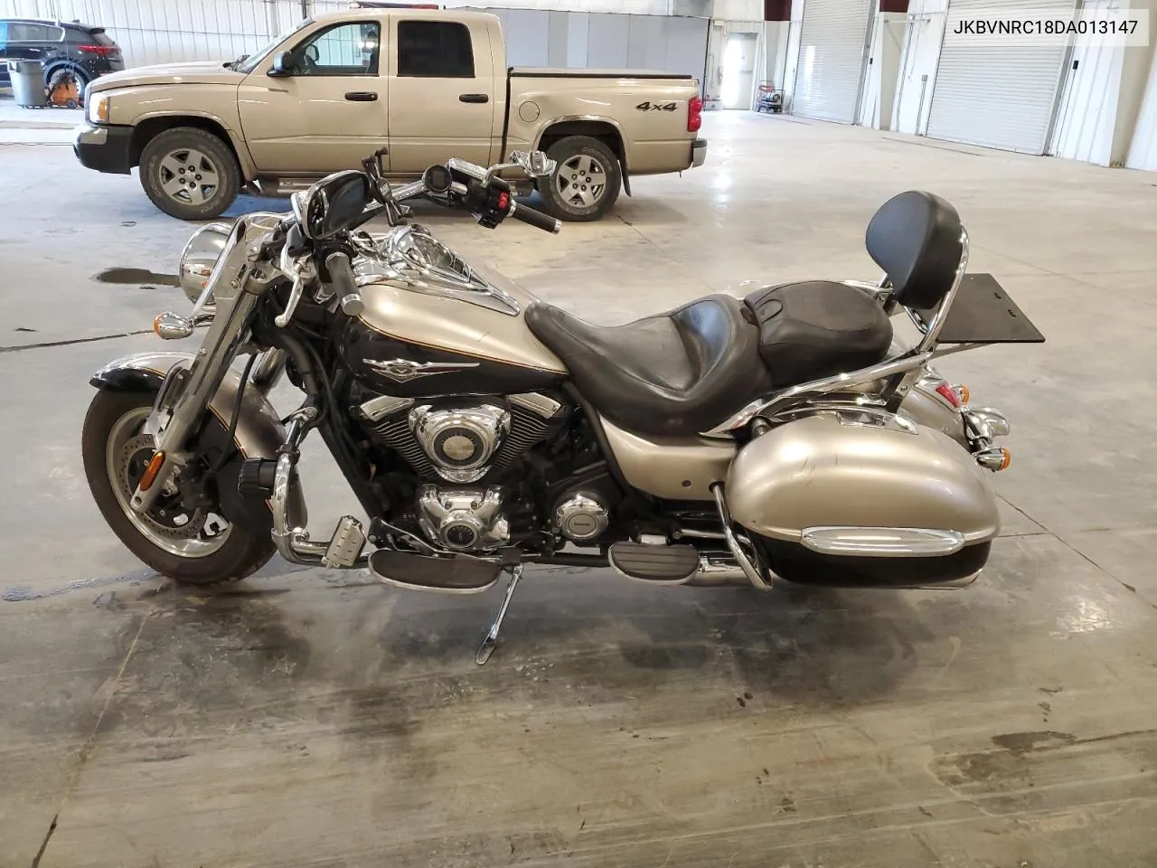 2013 Kawasaki Vn1700 C VIN: JKBVNRC18DA013147 Lot: 74118494