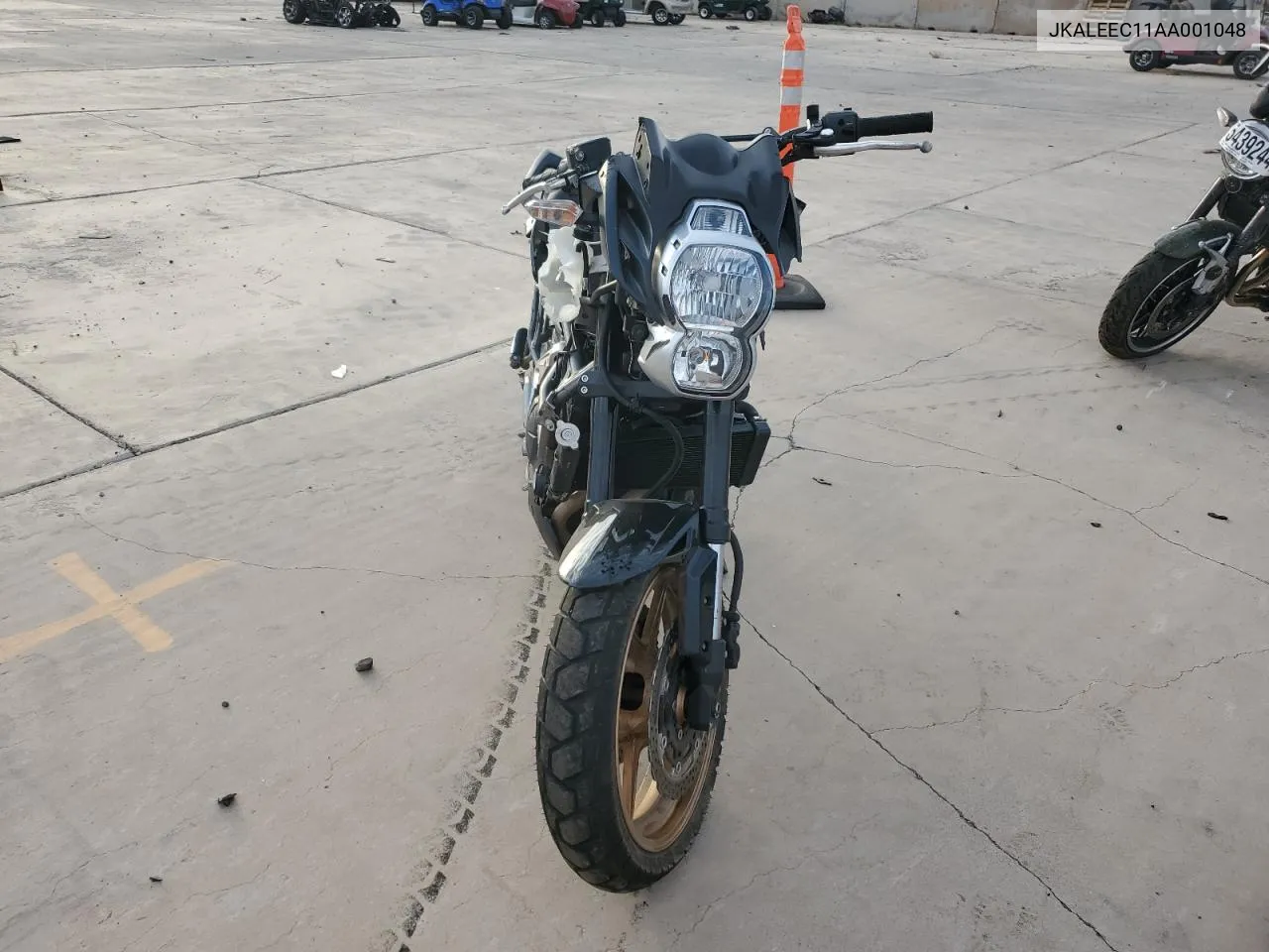 2010 Kawasaki Le650 C VIN: JKALEEC11AA001048 Lot: 74851454