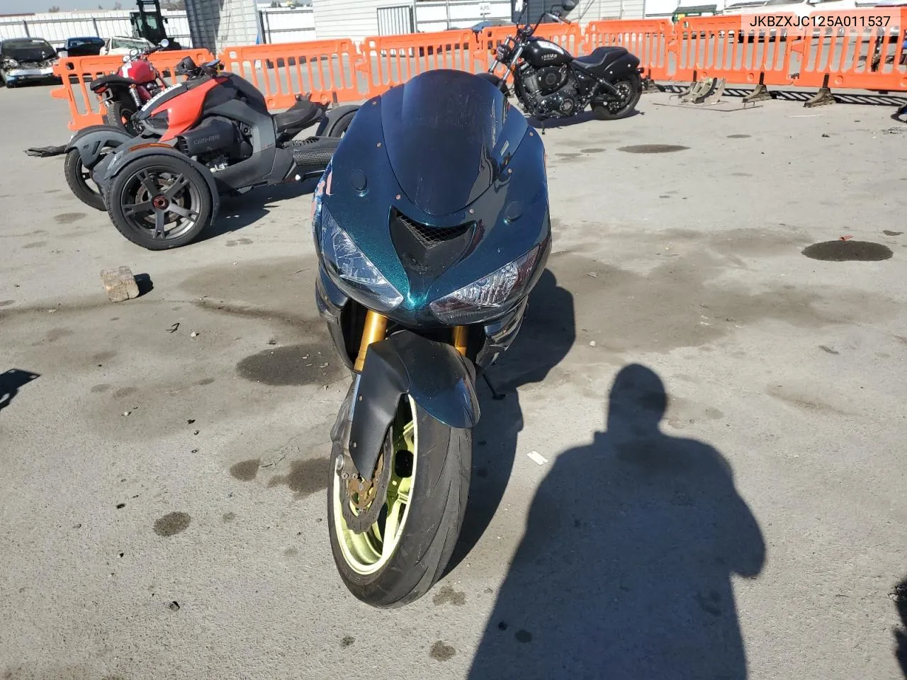 2005 Kawasaki Zx636 C1 VIN: JKBZXJC125A011537 Lot: 77208674