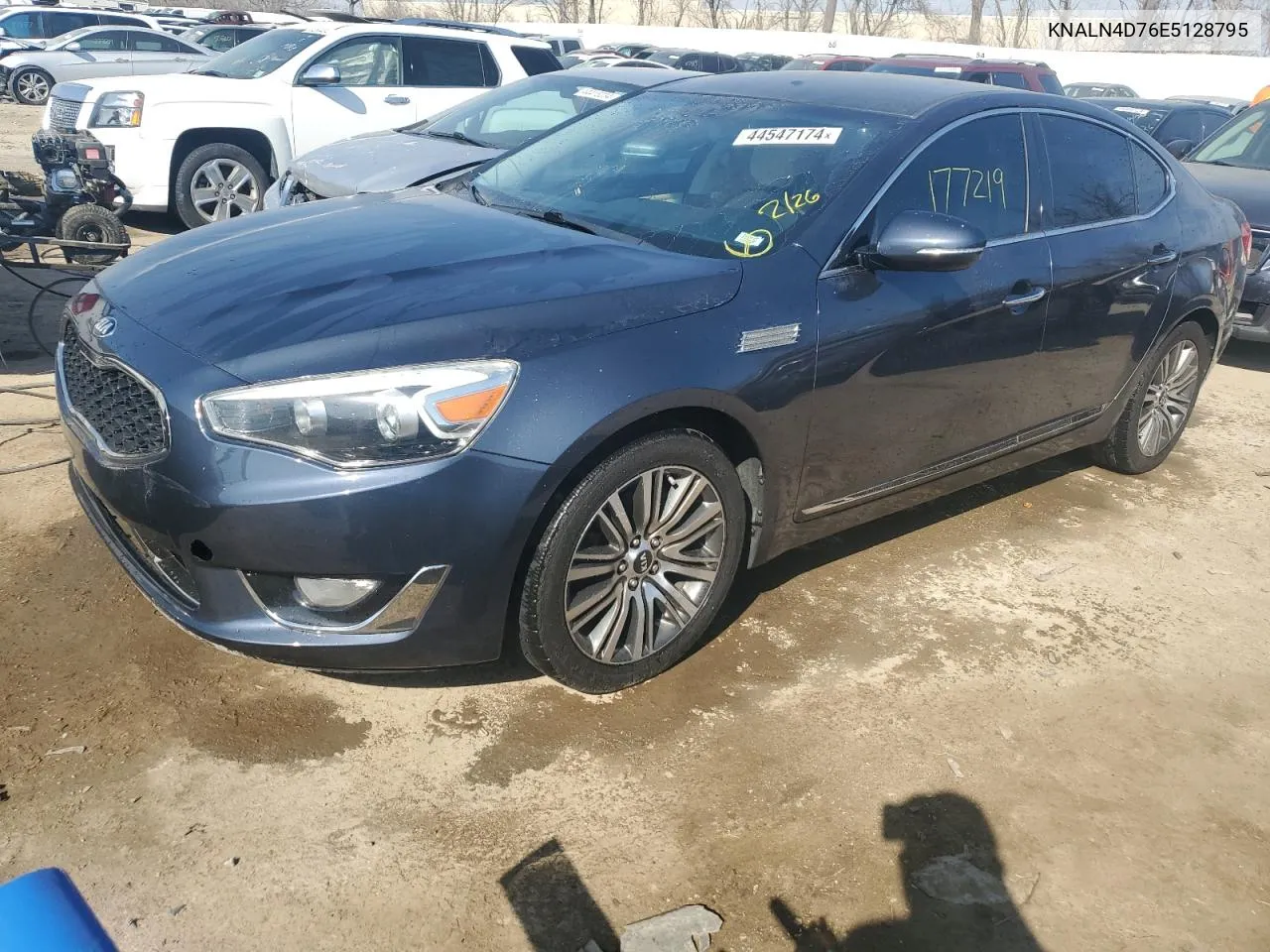 2014 Kia Cadenza Premium VIN: KNALN4D76E5128795 Lot: 44547174