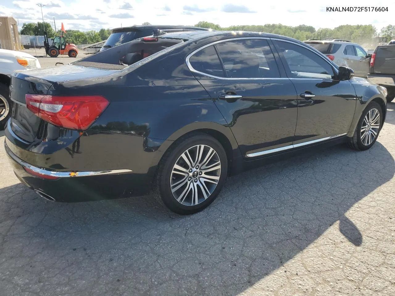 KNALN4D72F5176604 2015 Kia Cadenza Premium